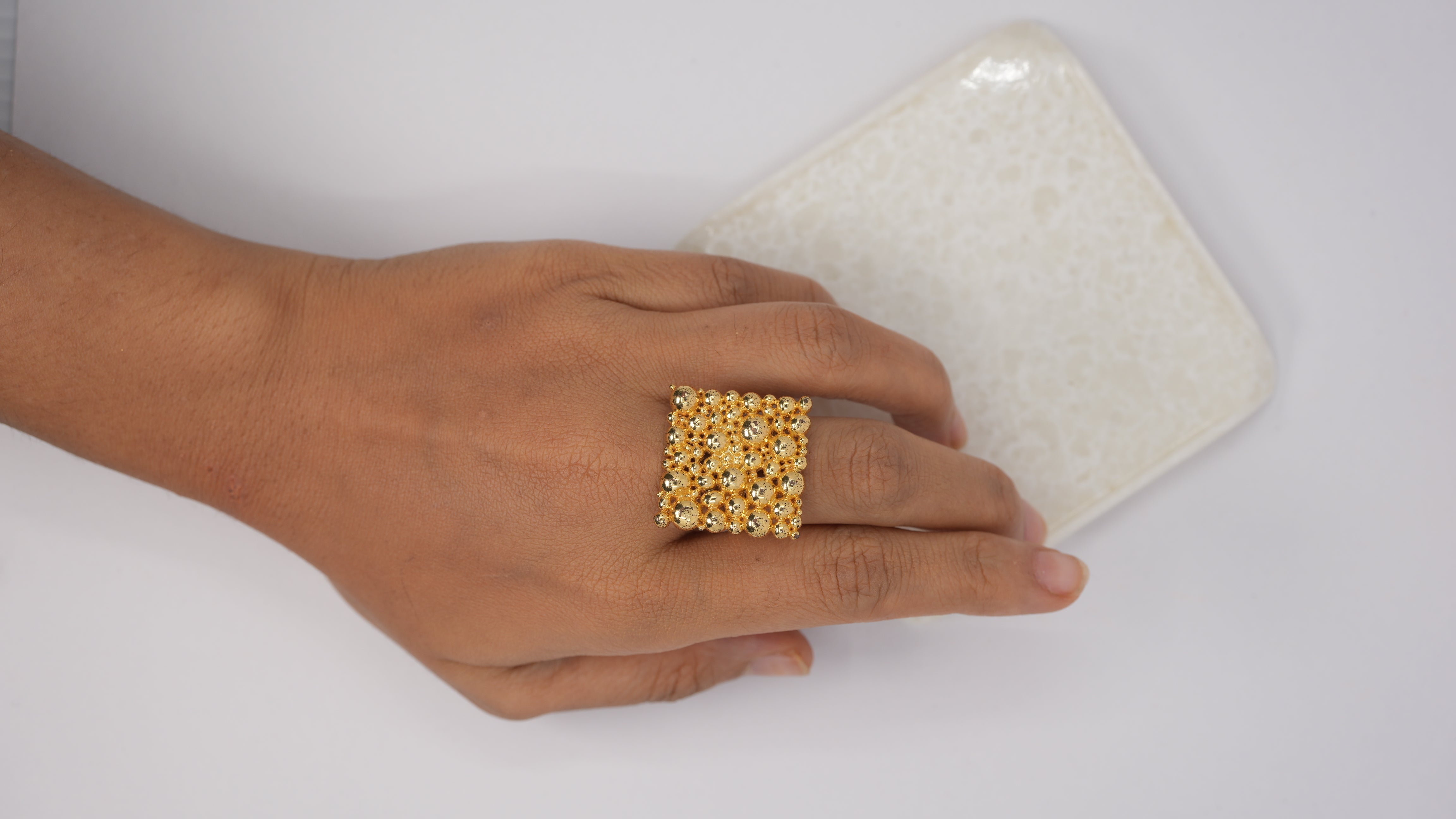 Bubbly Square Ring