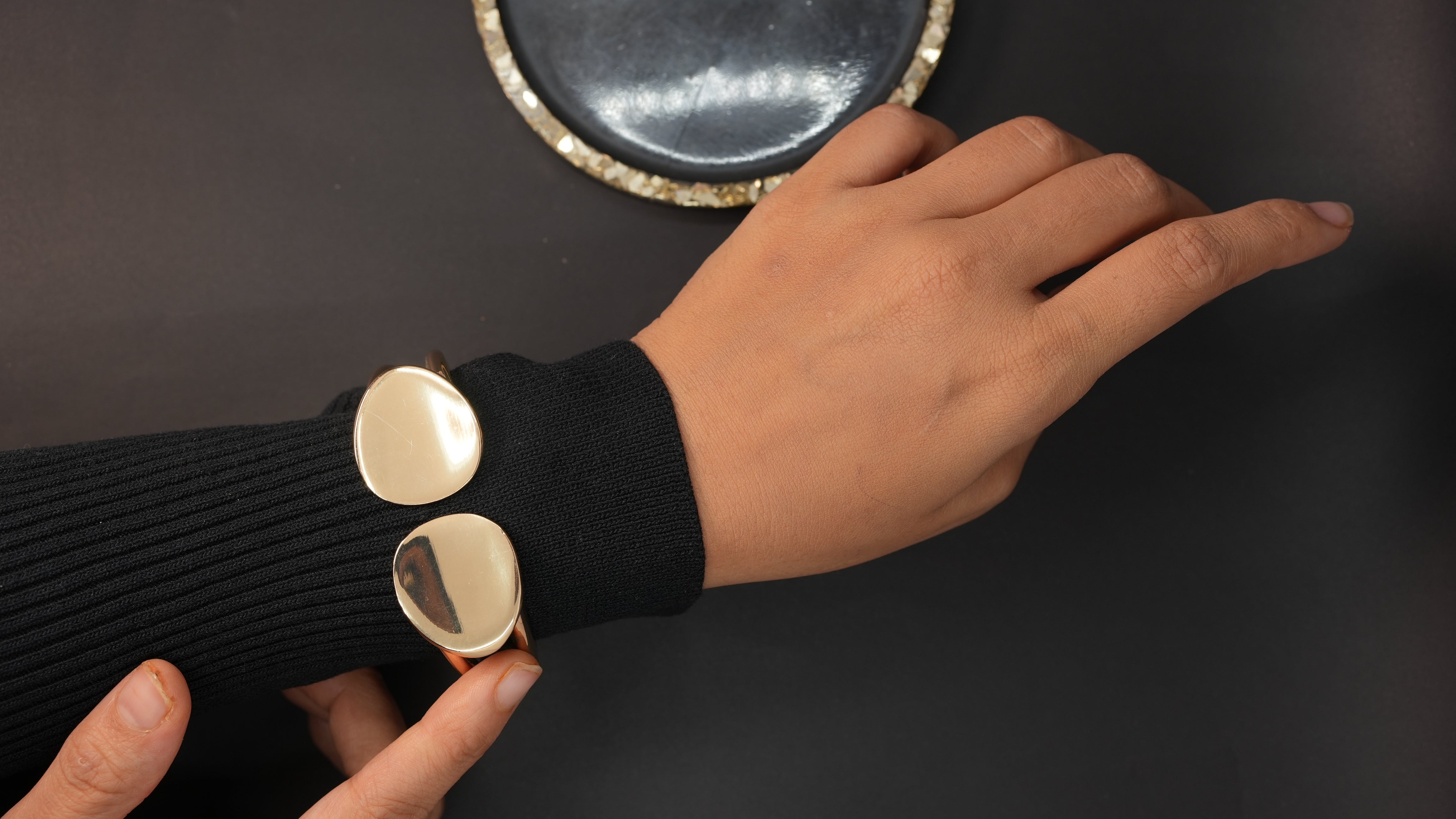 Dual Essence Cuff