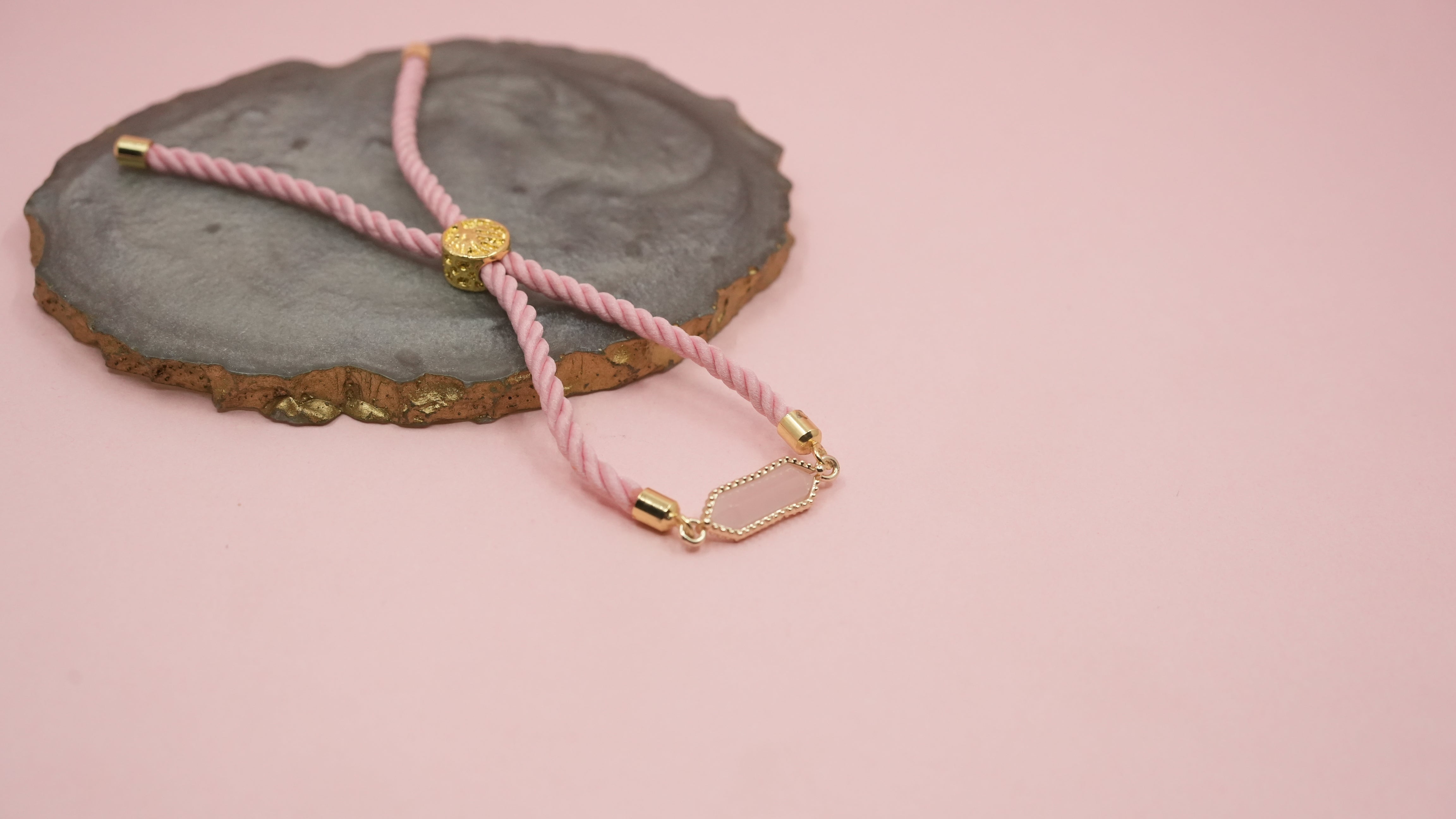Pink slate chord