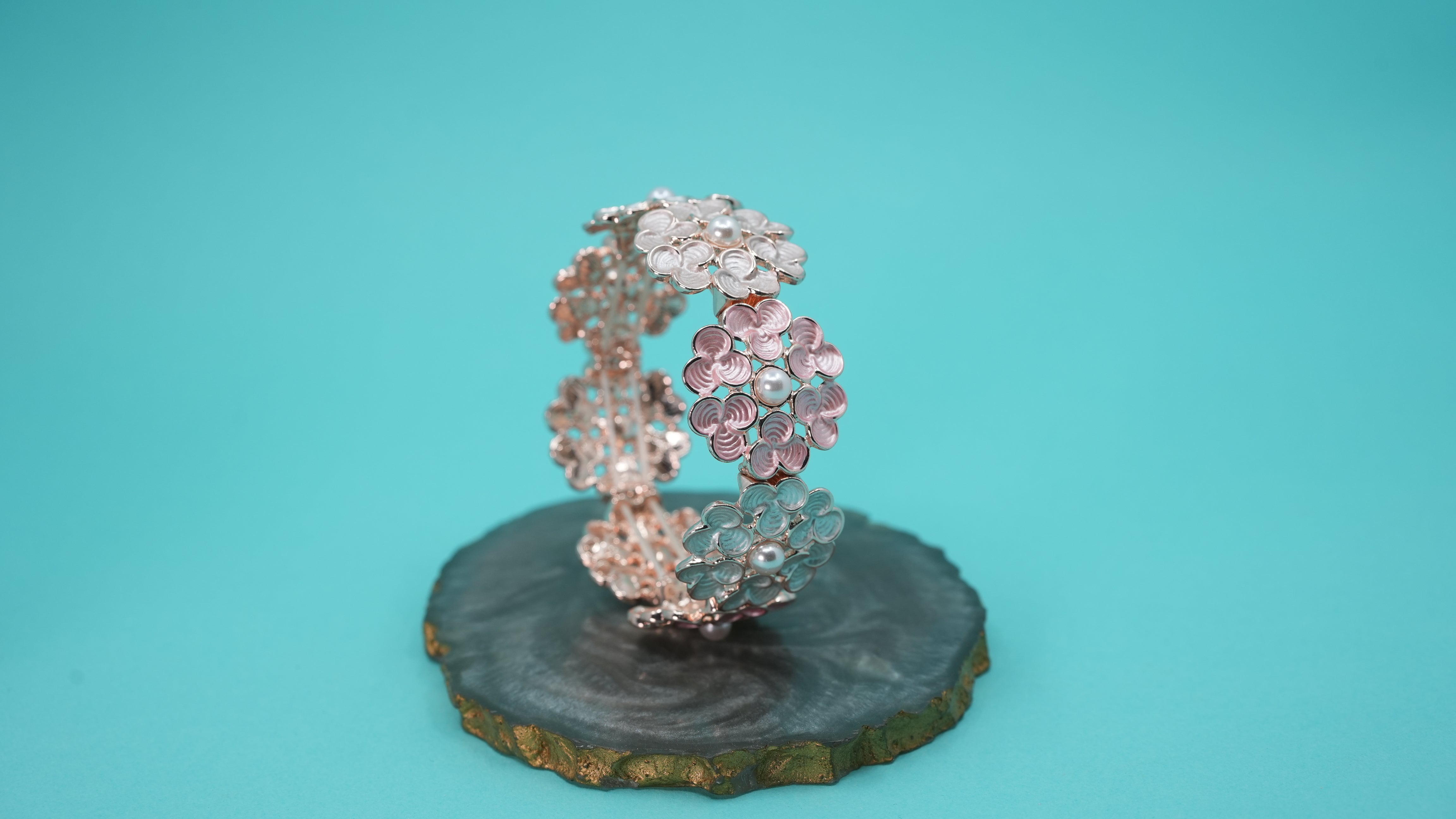 Cotton bloom elastic bracelet