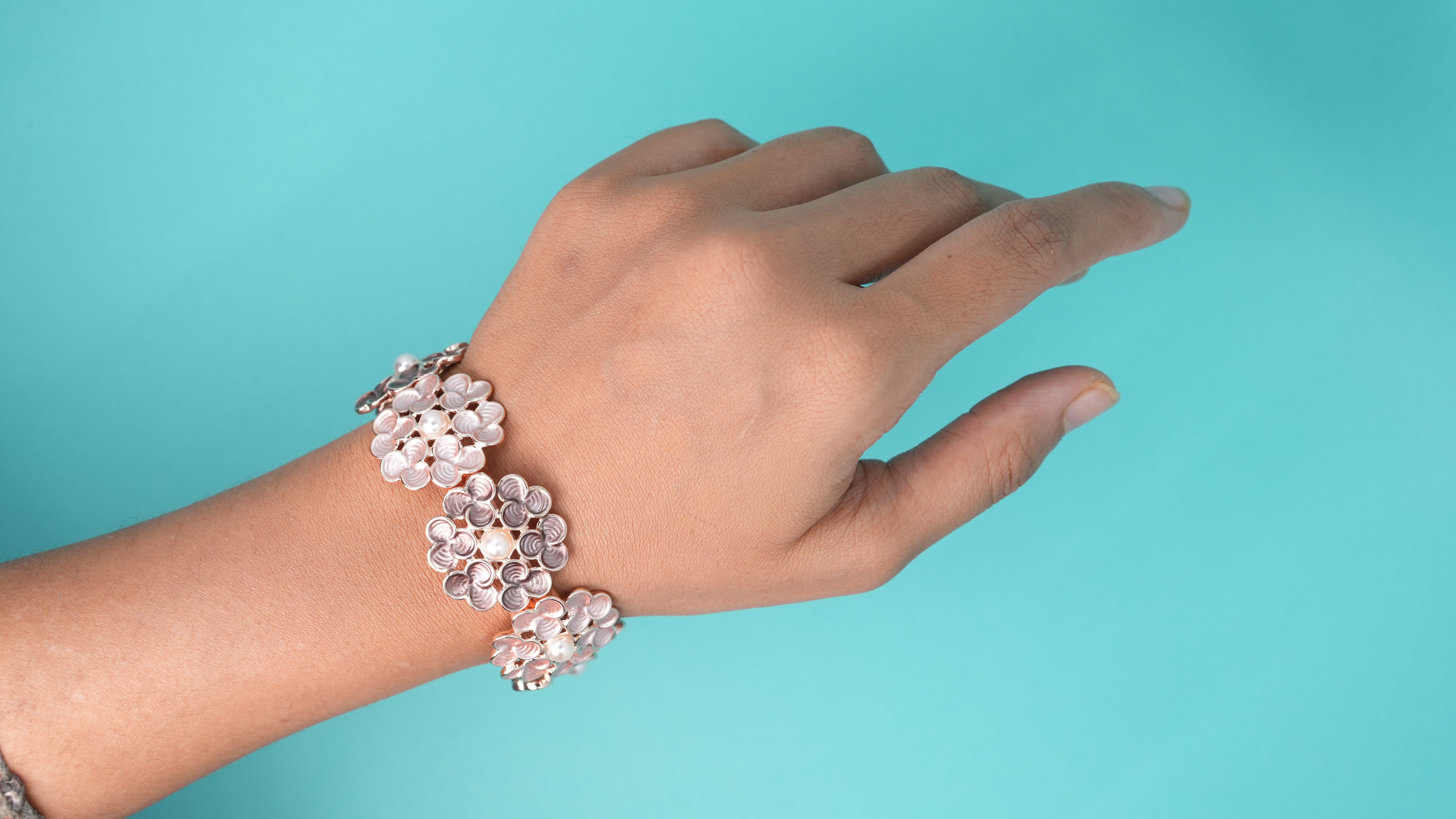 Cotton bloom elastic bracelet