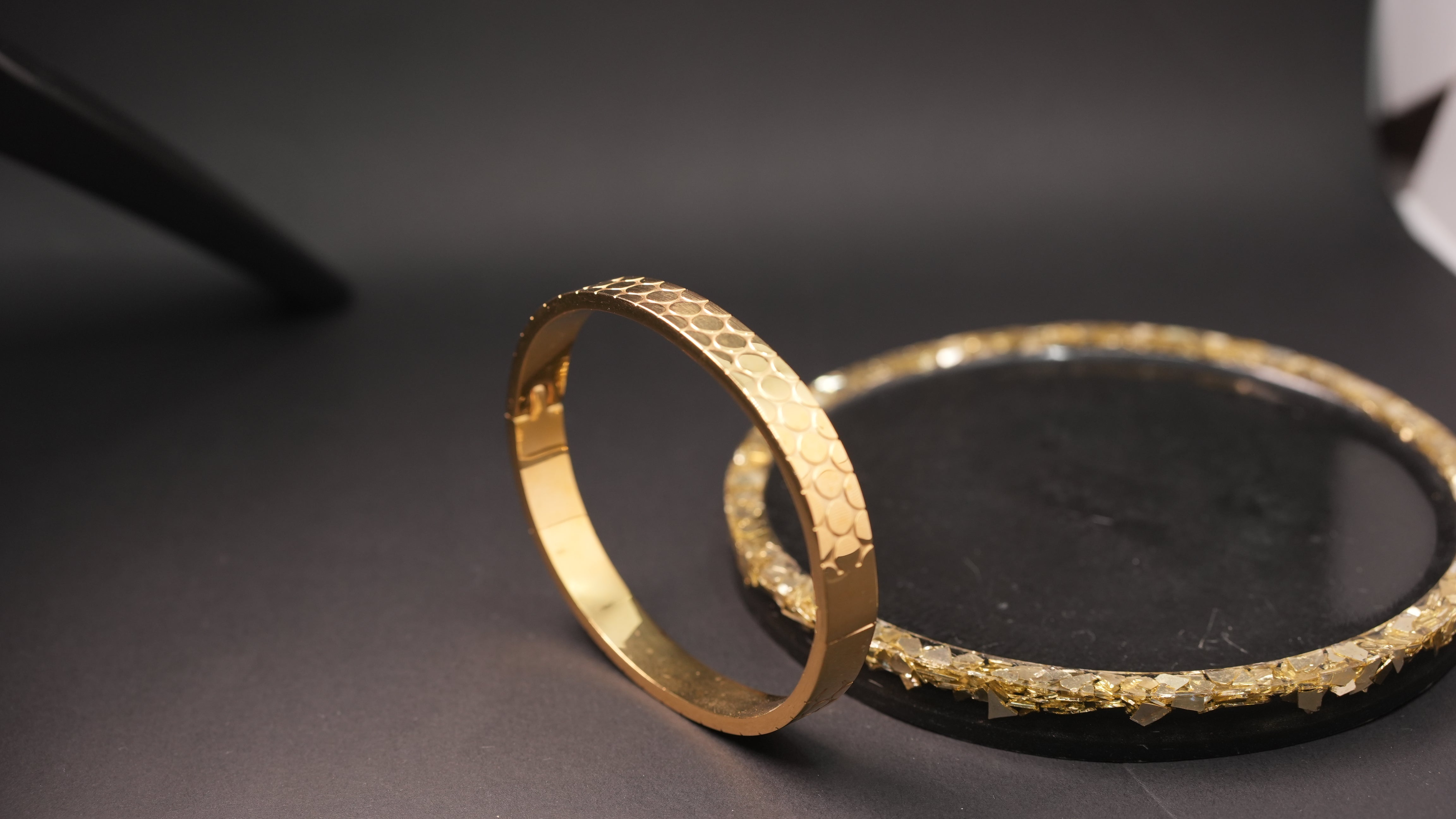 CIRCLE OF GOLD