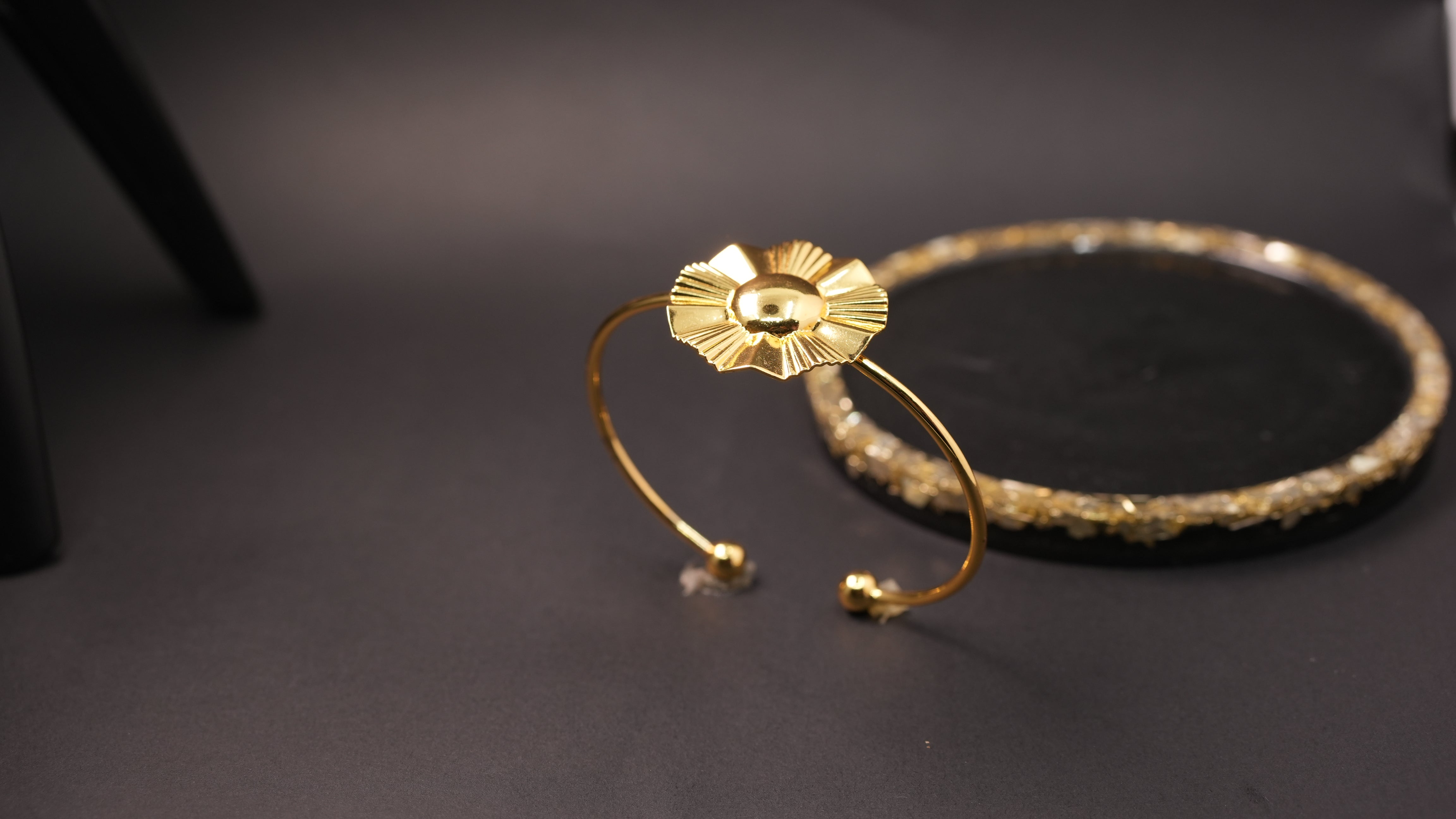Lined Halo Cuff