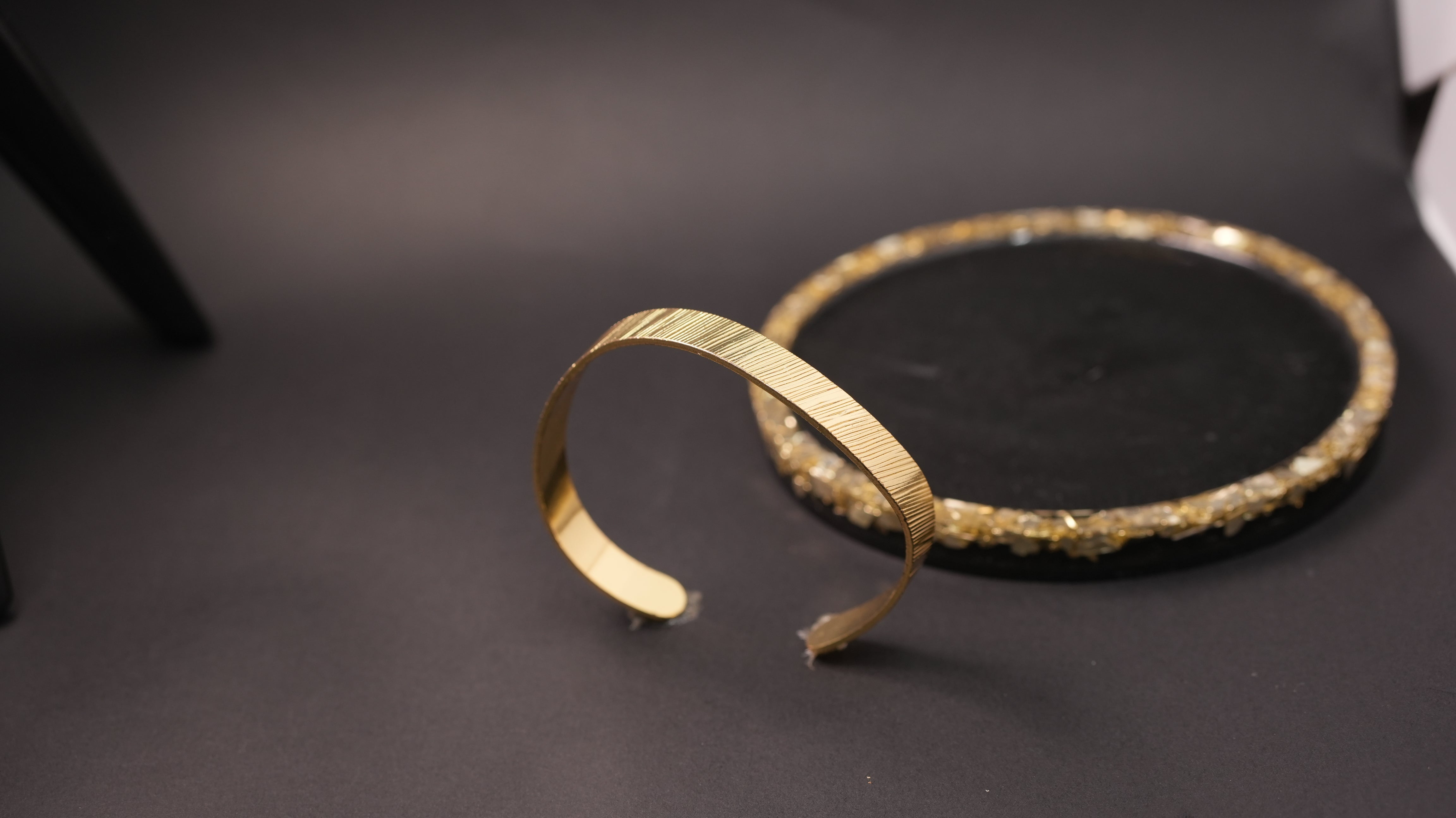 Abstract cuff gold