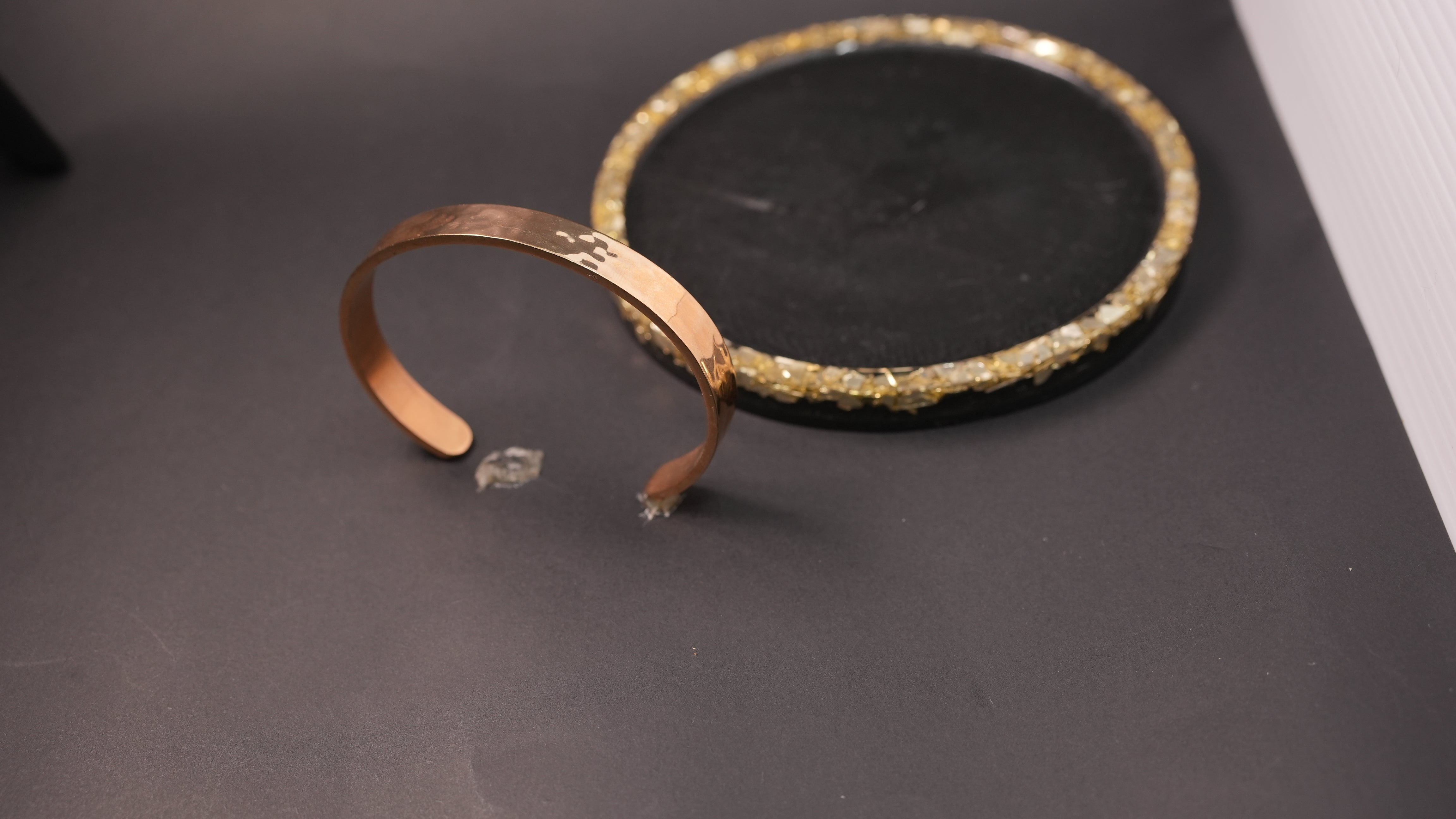 Beaten rosegold cuff
