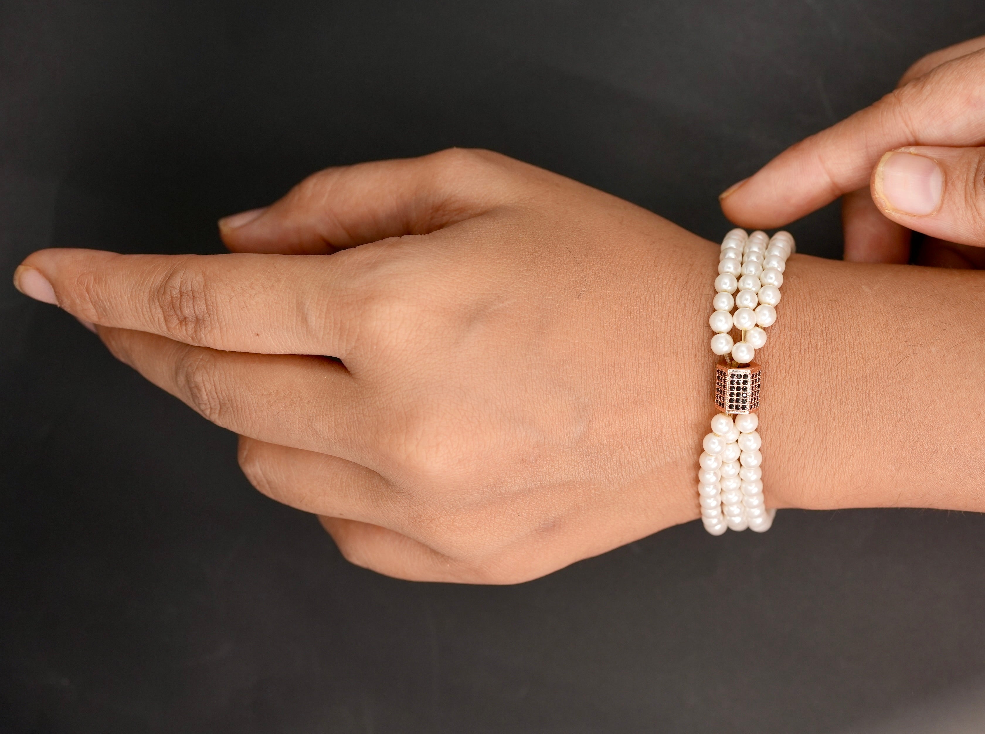 Cylindrical rosegold pearl
