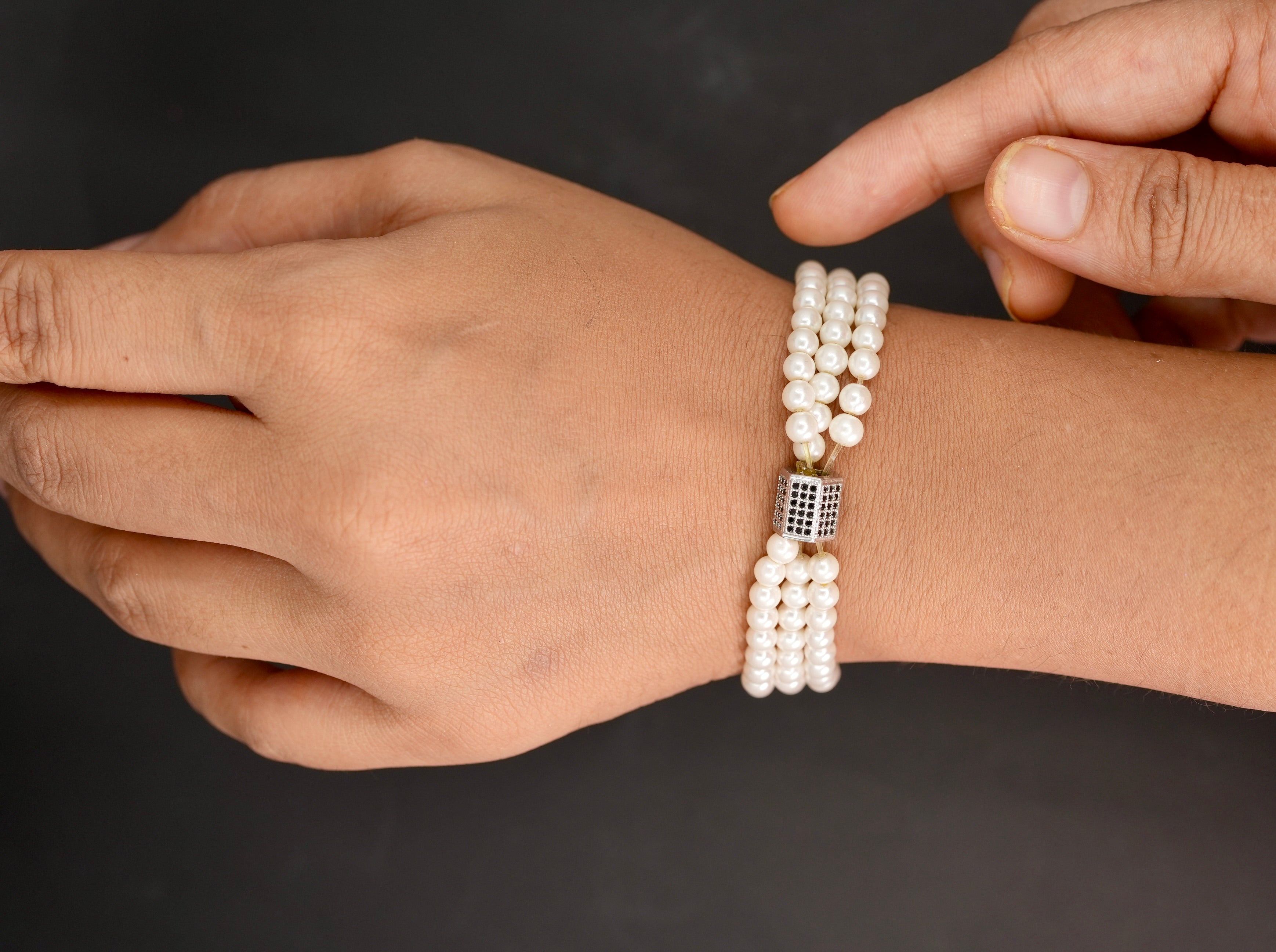 Cylindrical silver pearl