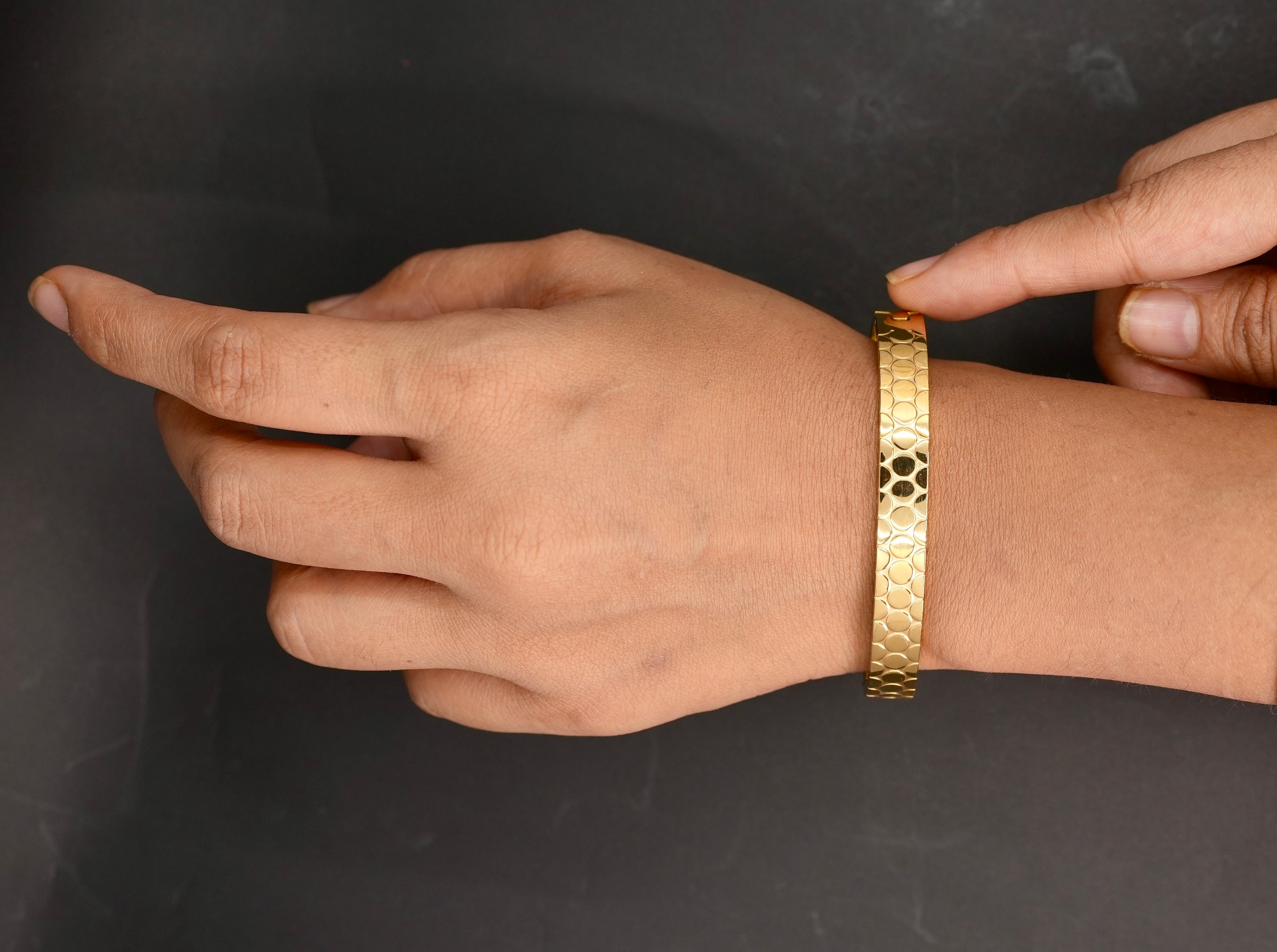 CIRCLE OF GOLD