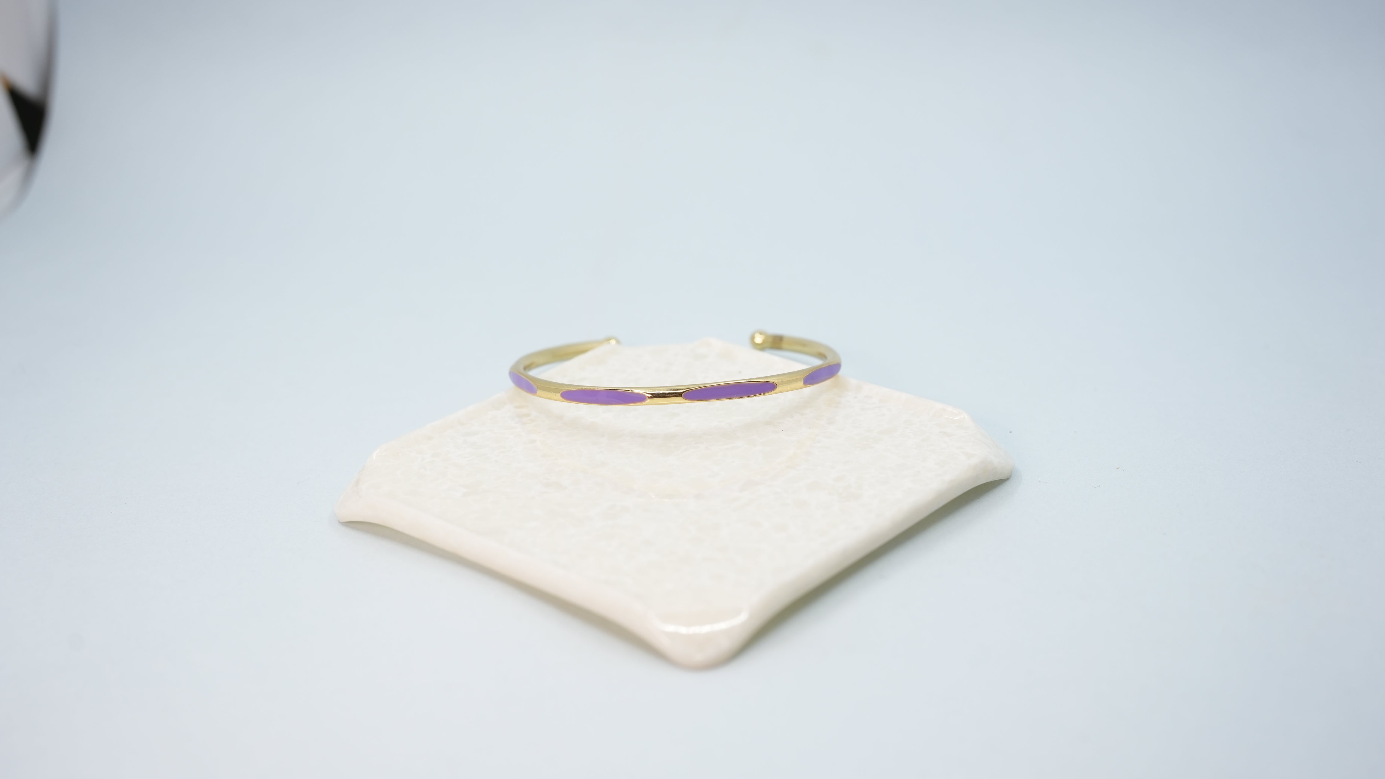 Snake Style Lilac Cuff