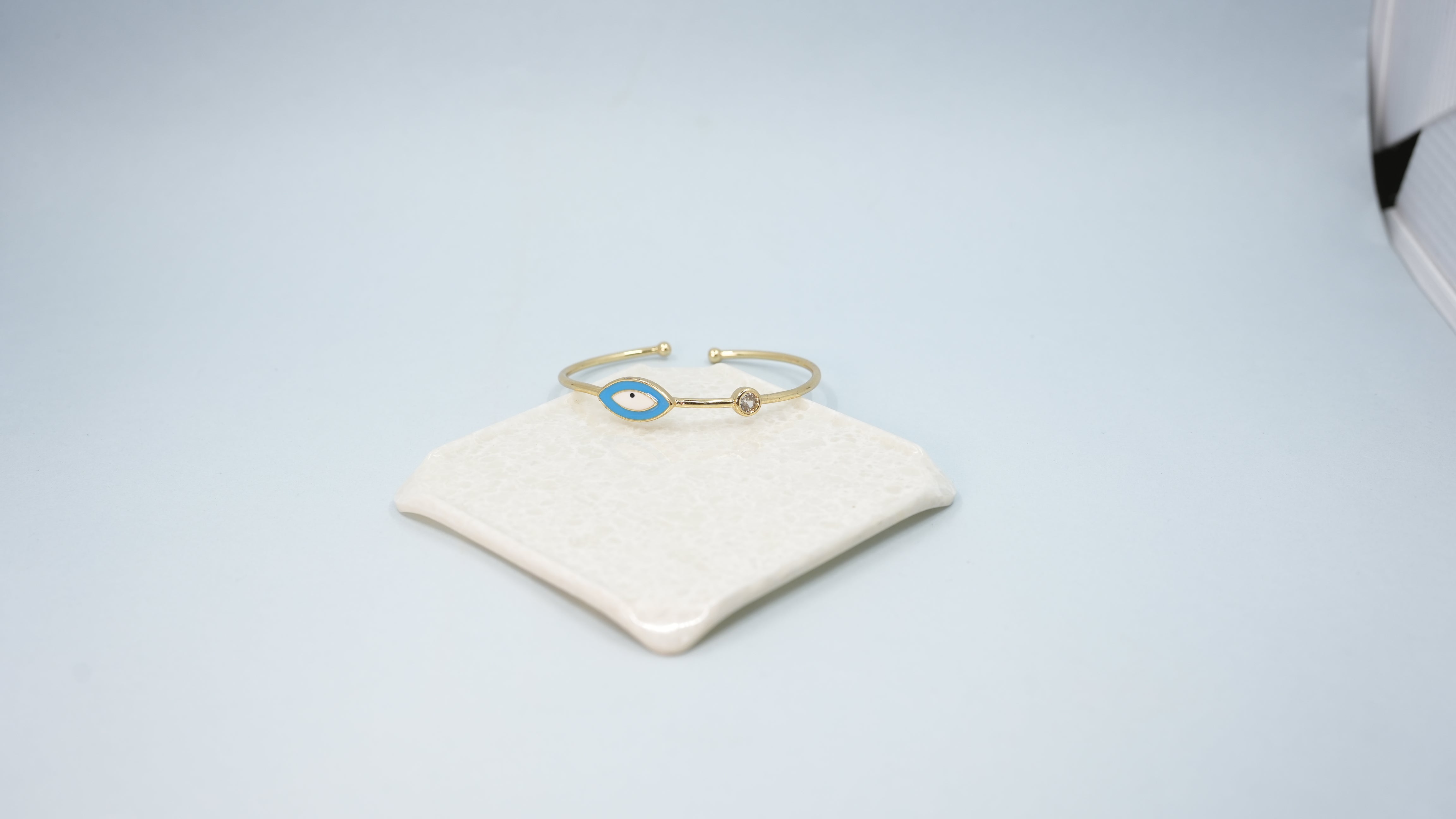Nazar light blue