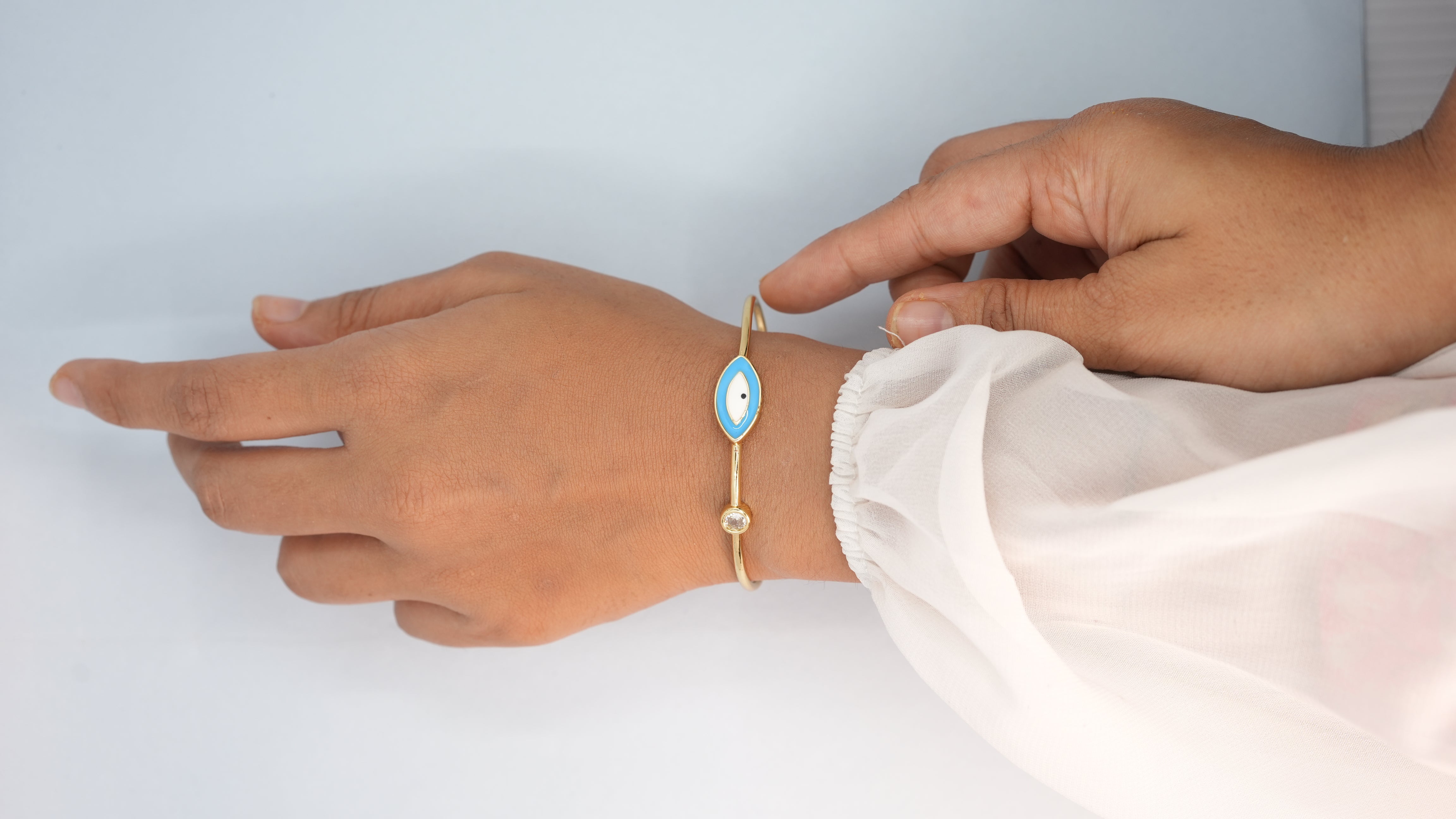Nazar light blue