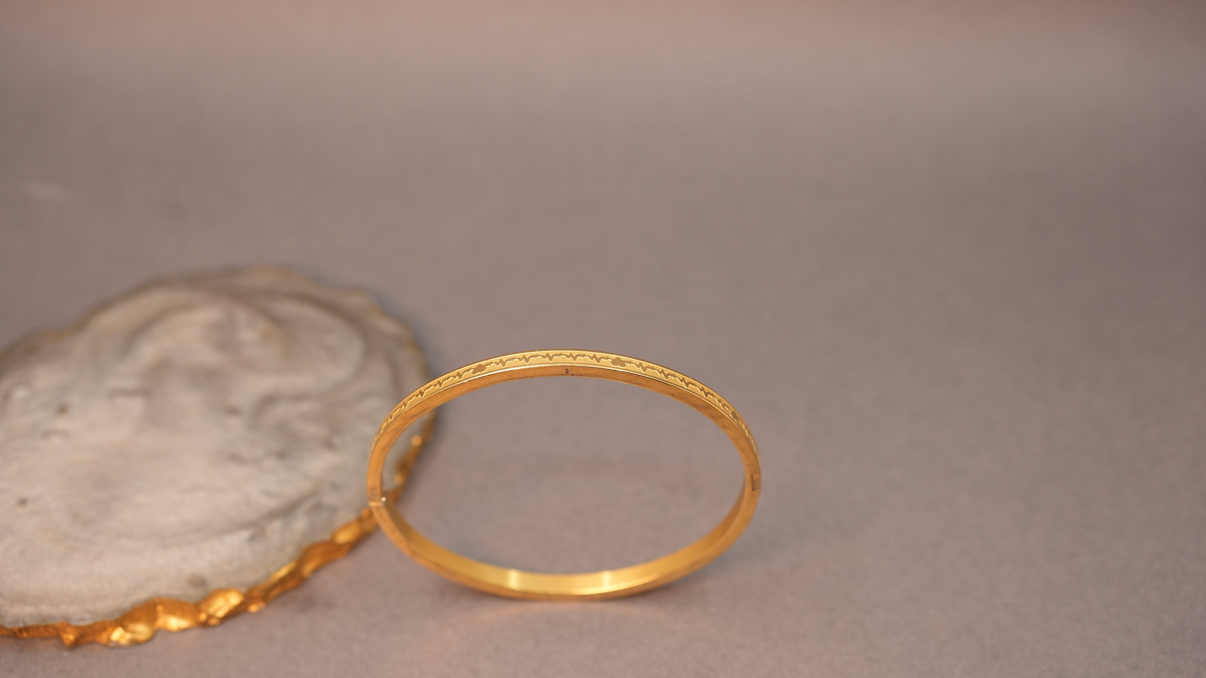 Pulse of love gold