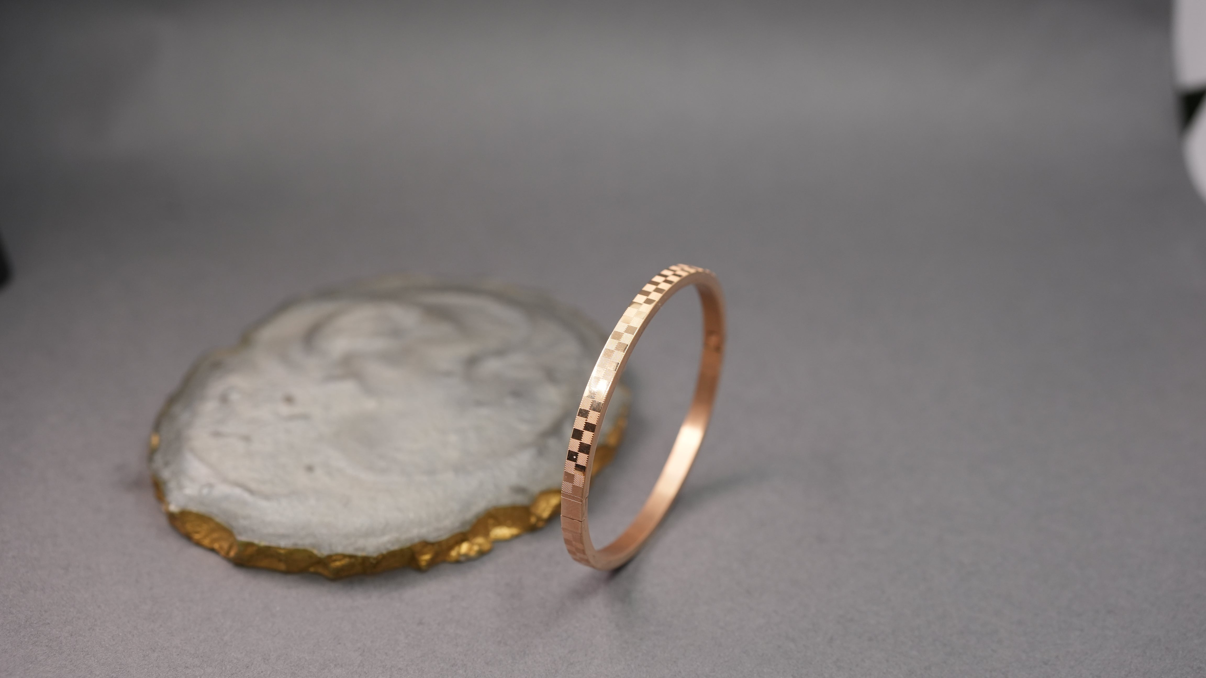 Checkered rose gold