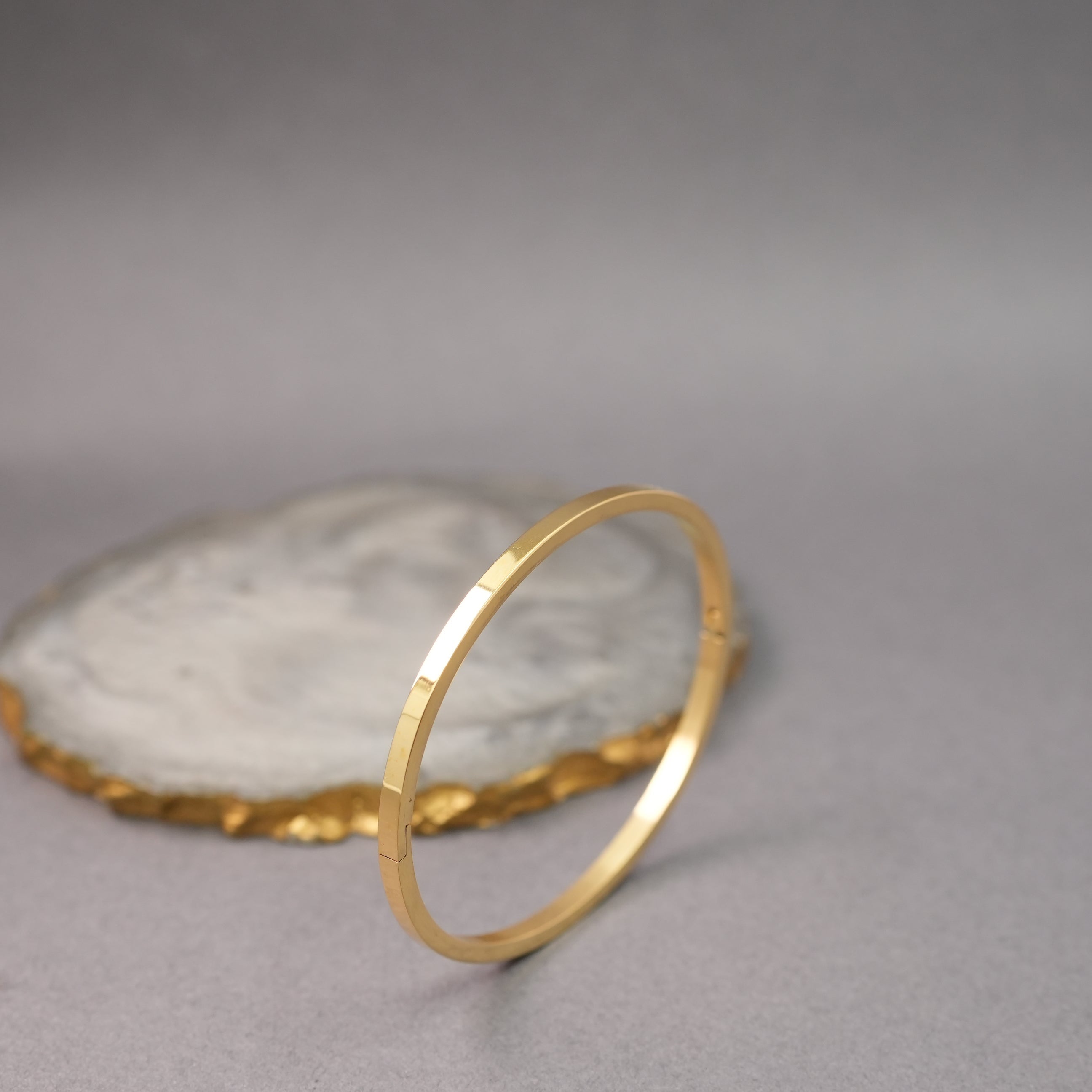Trinity gleam gold