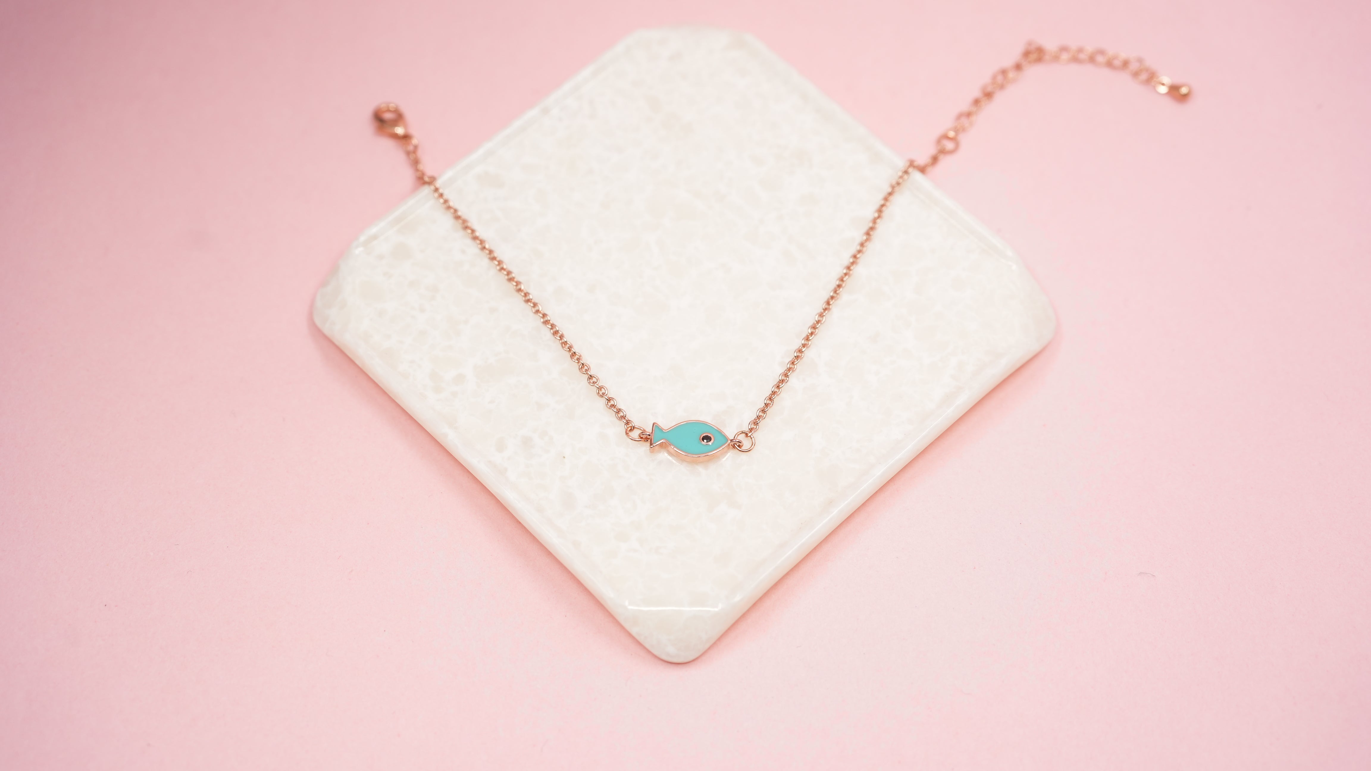 Rosegold fish