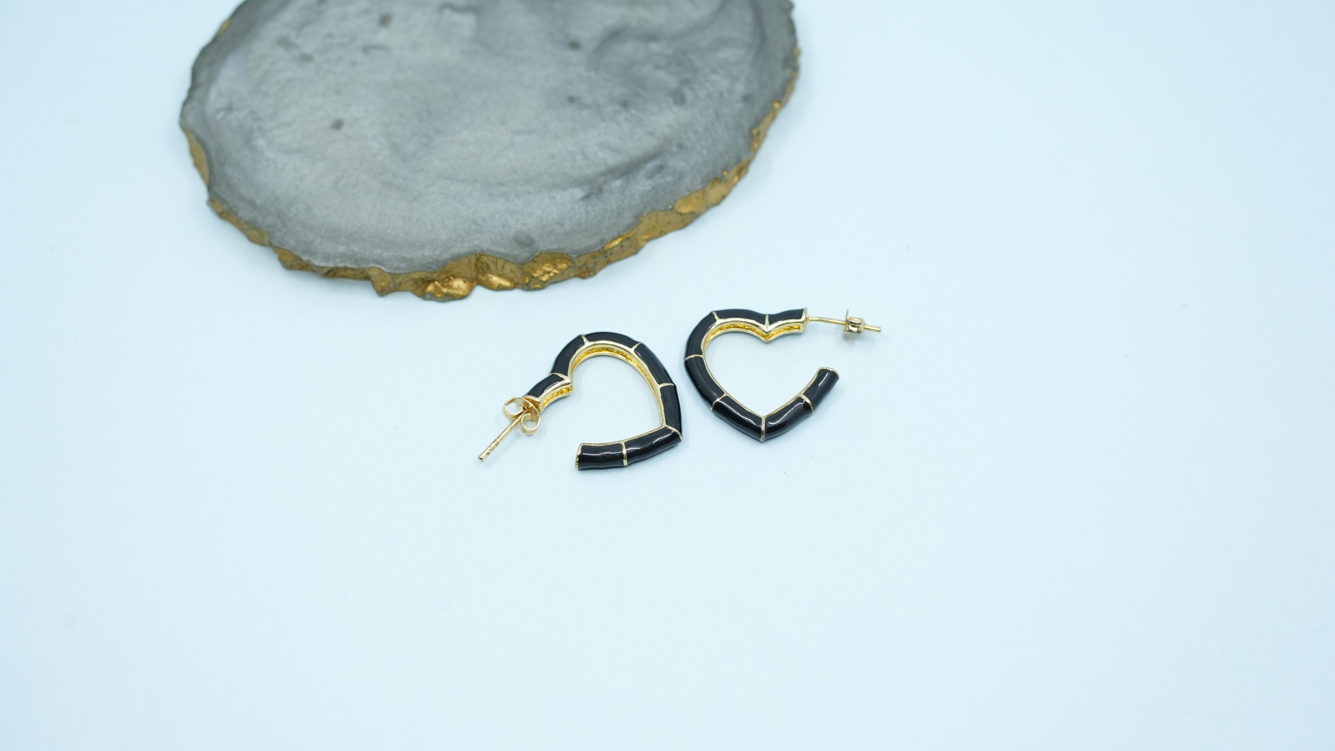 Black heart hoops
