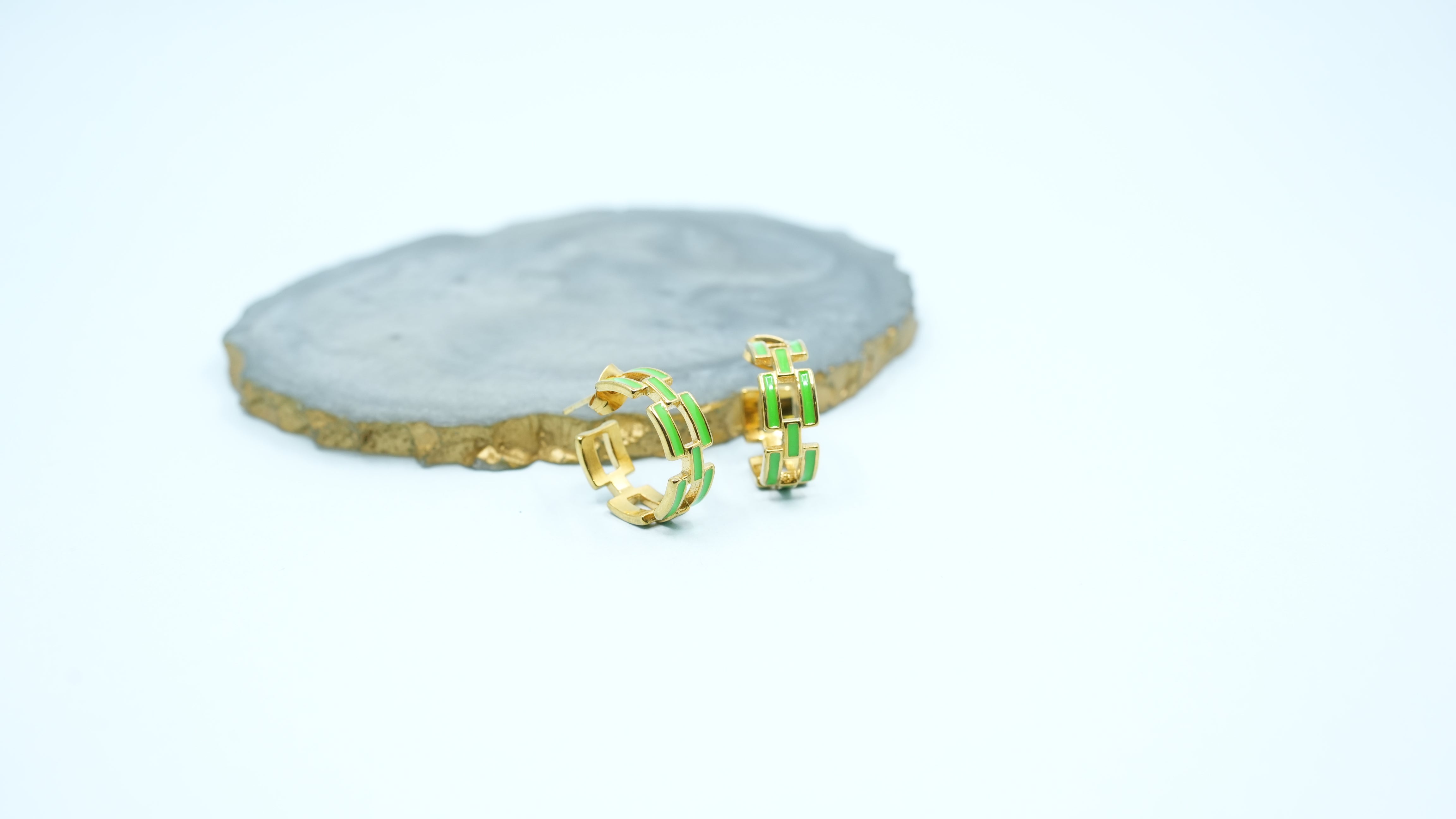 Green chain Hoops