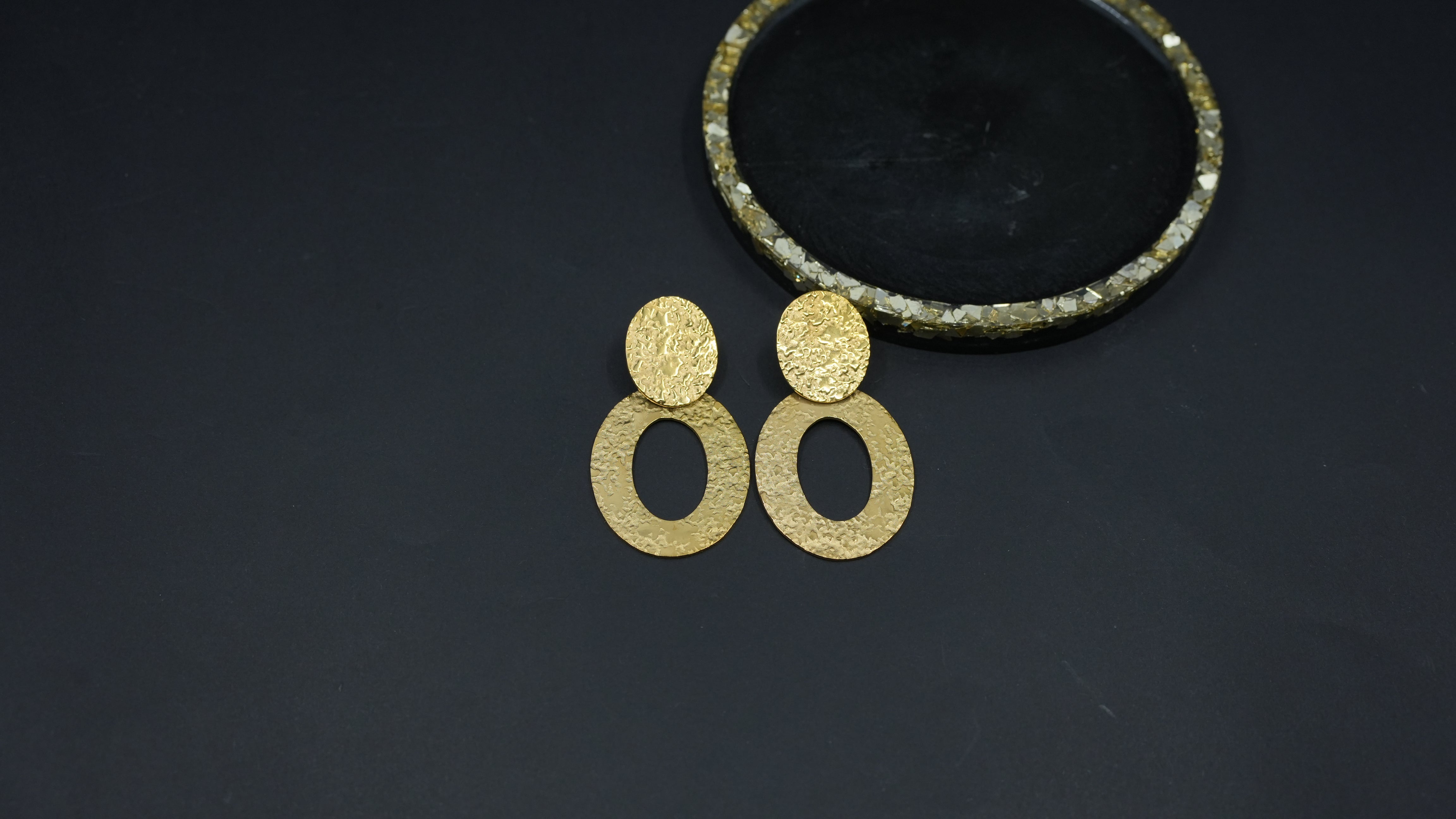 Dual oval