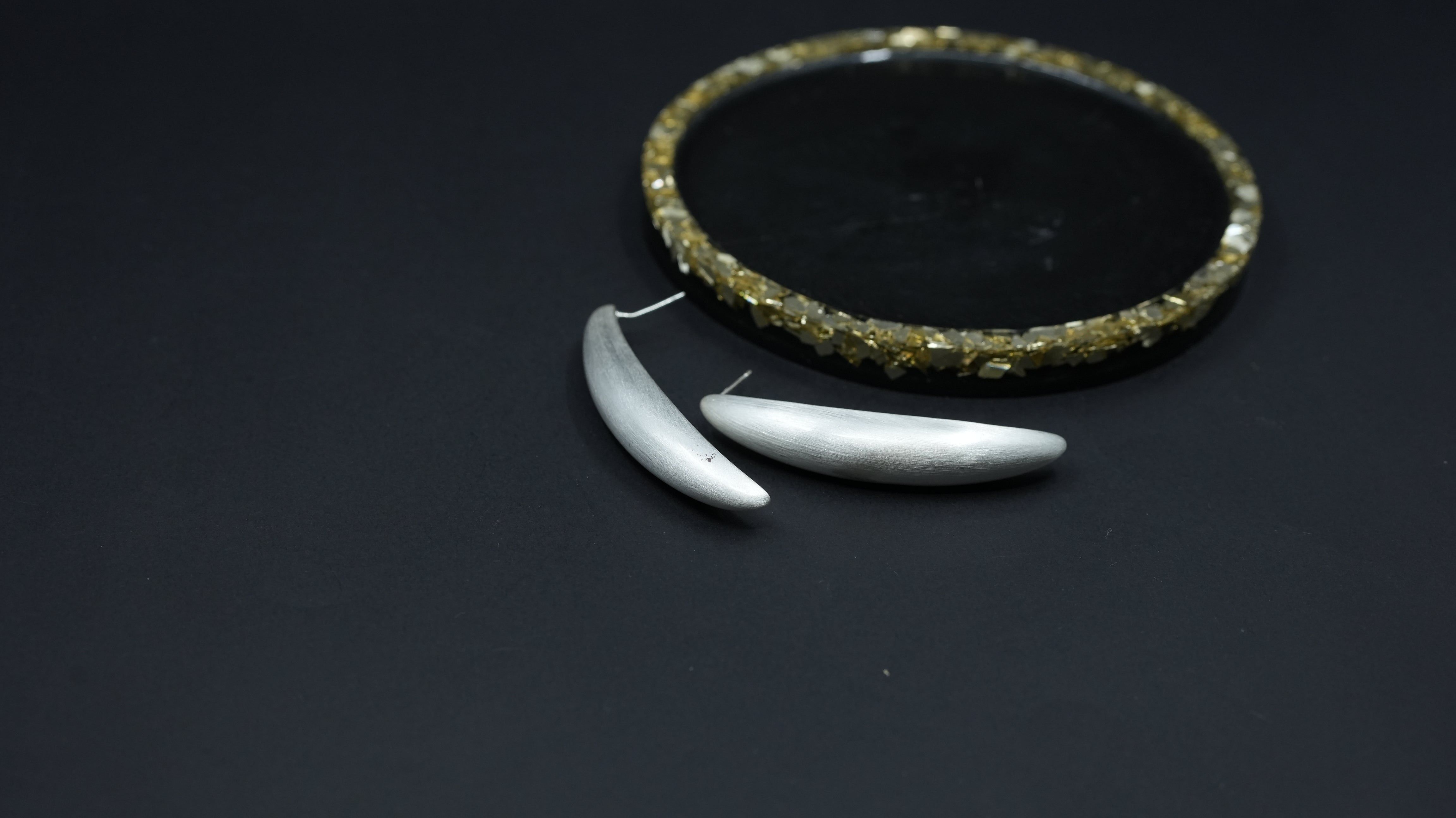Matte slug silver