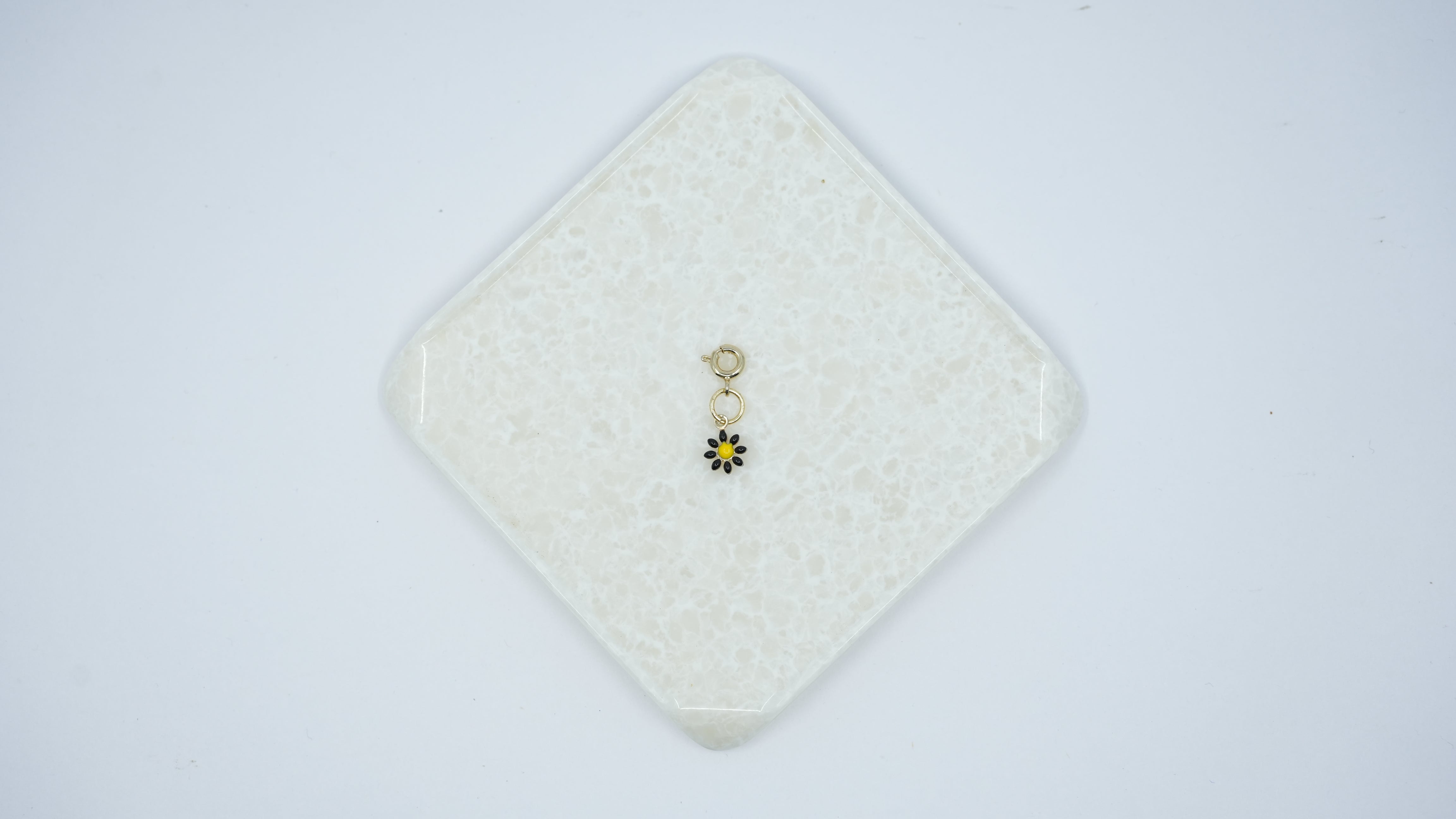Black Diasy Charm