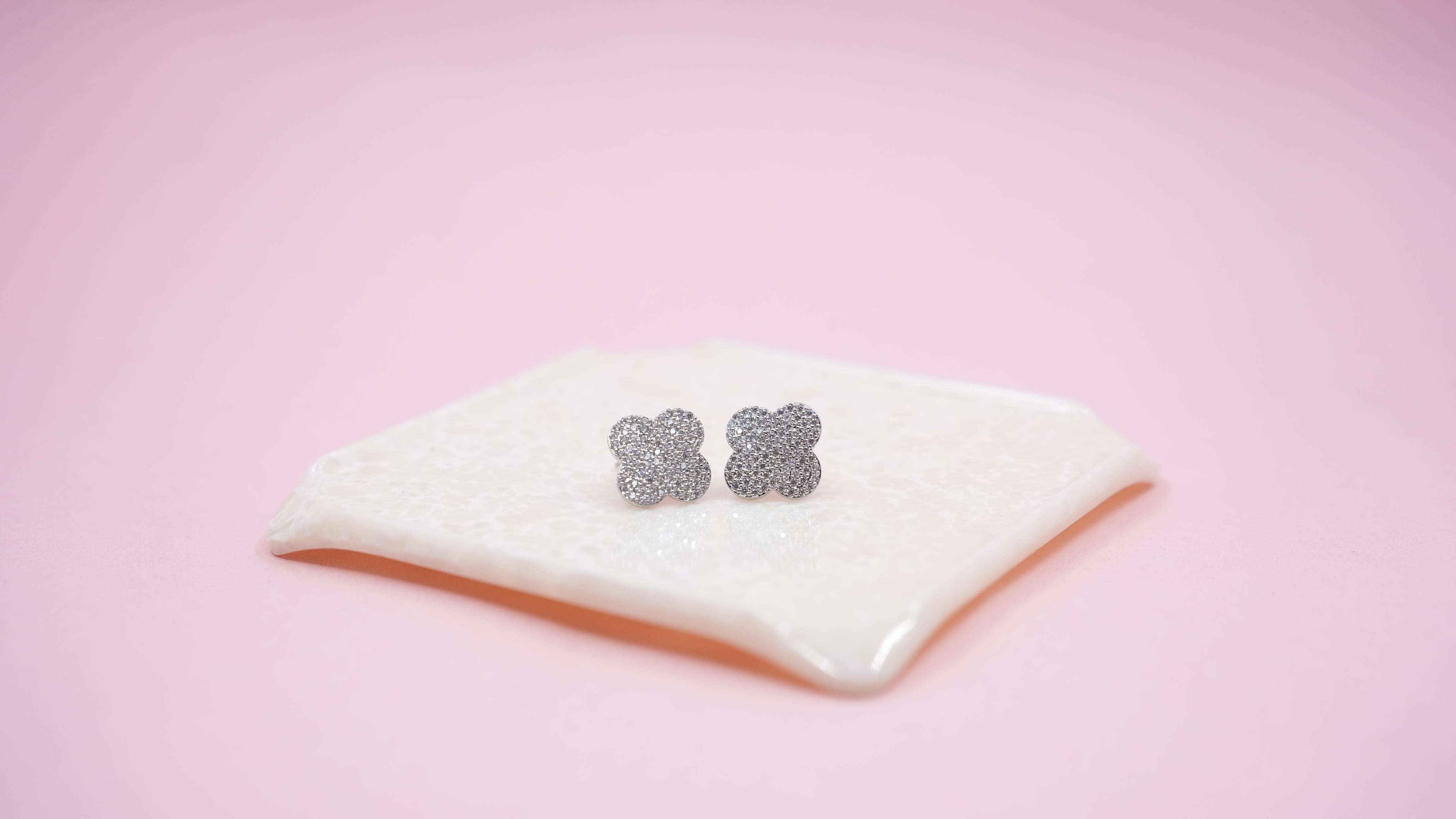 Stud Clover silver