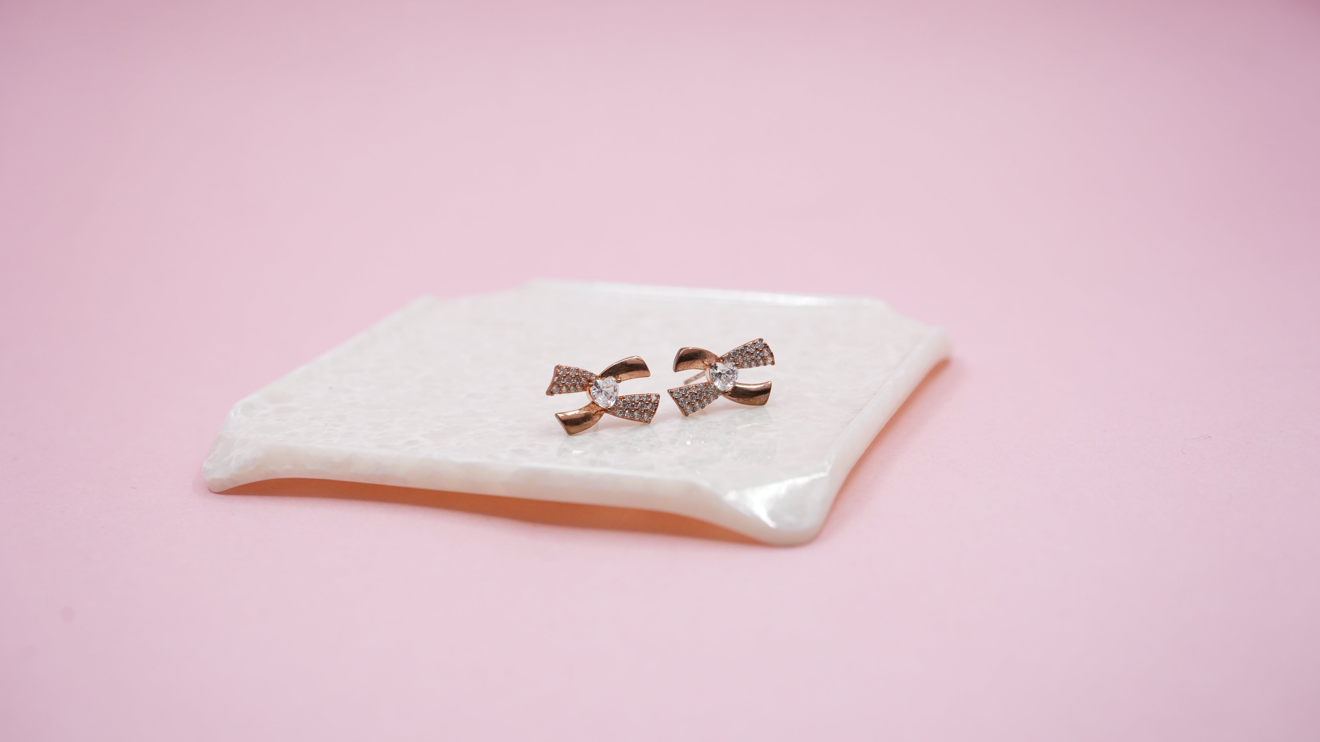 Rosegold bow