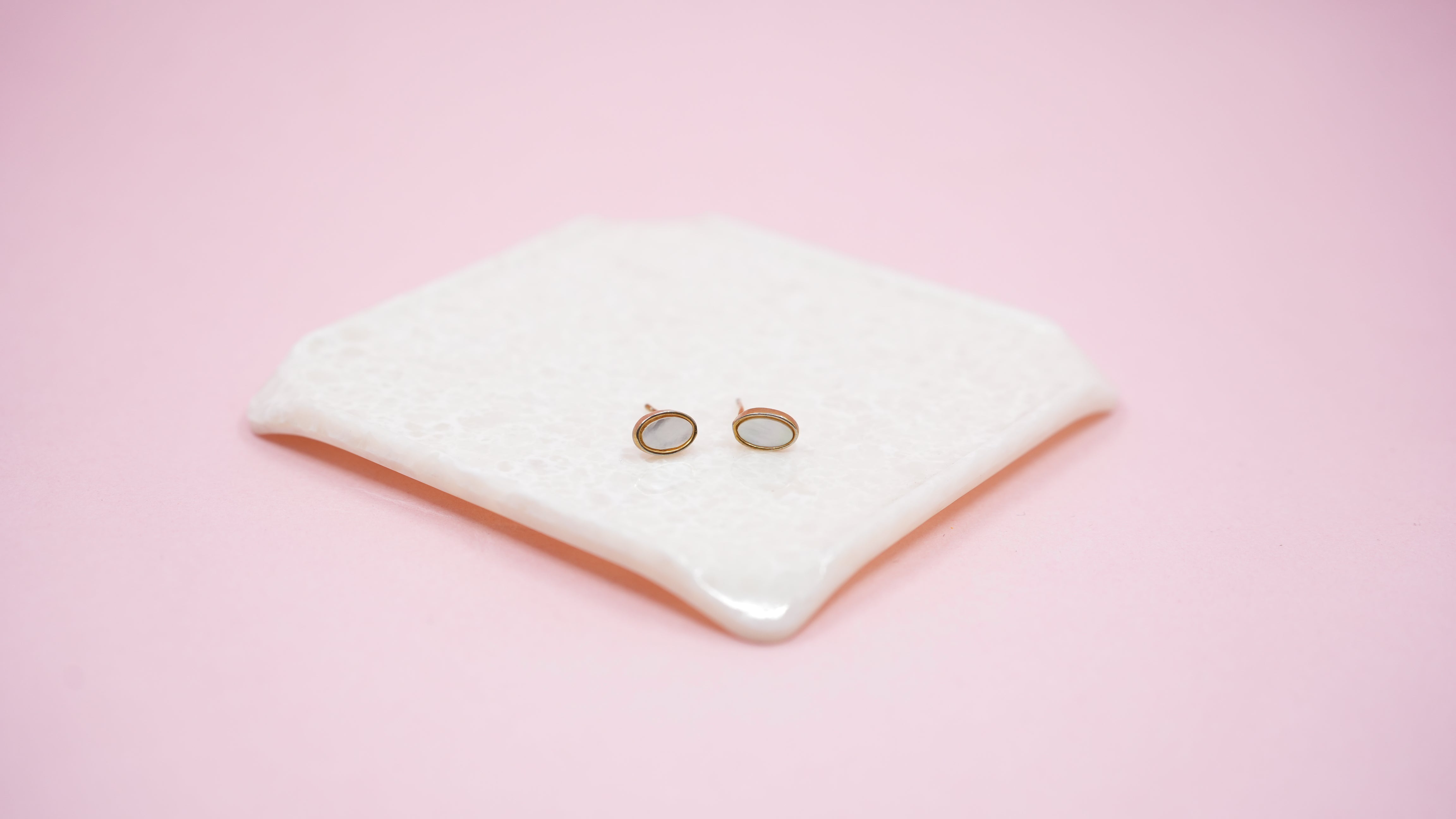 Oval dot