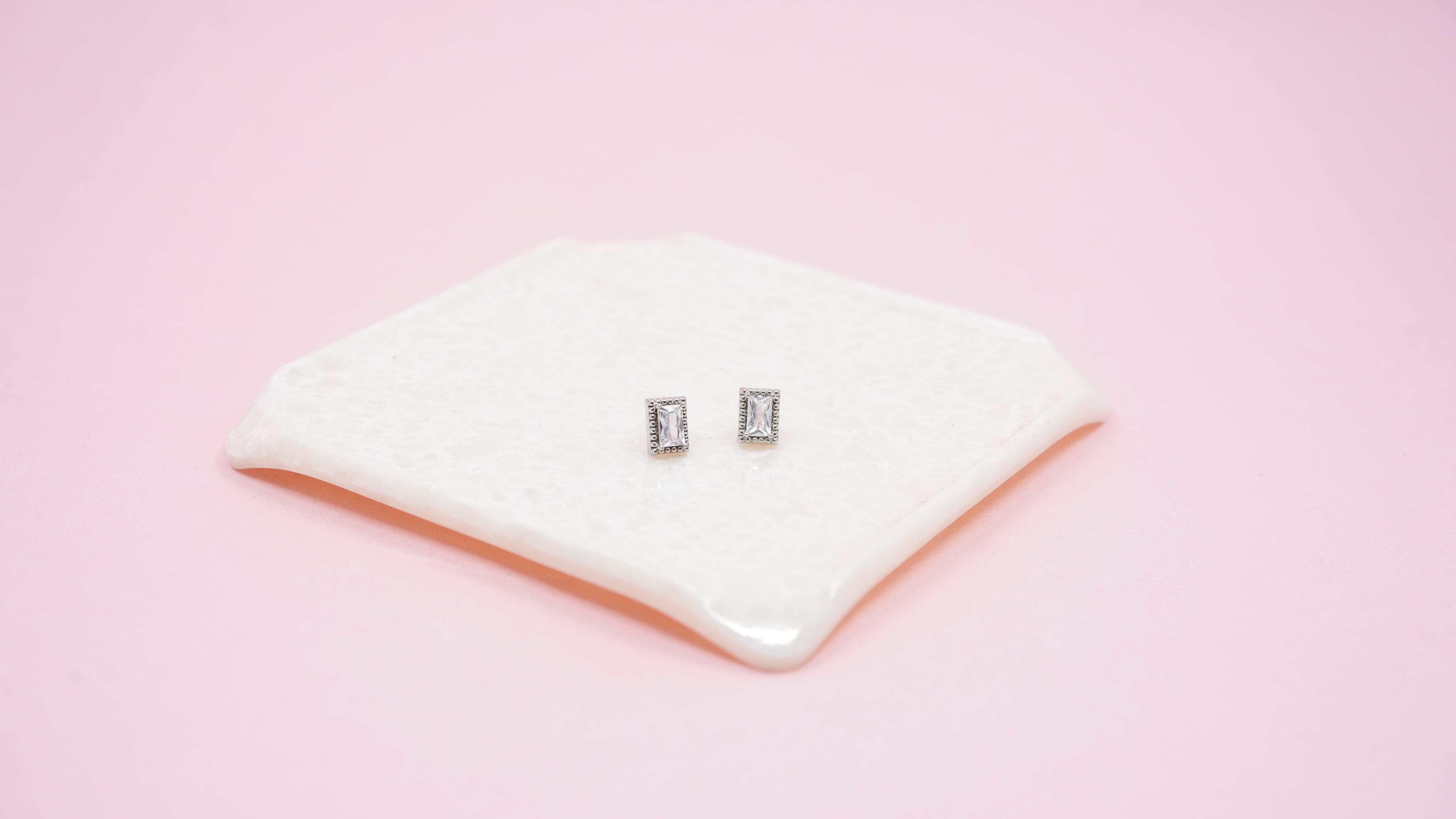 Petite crystal square