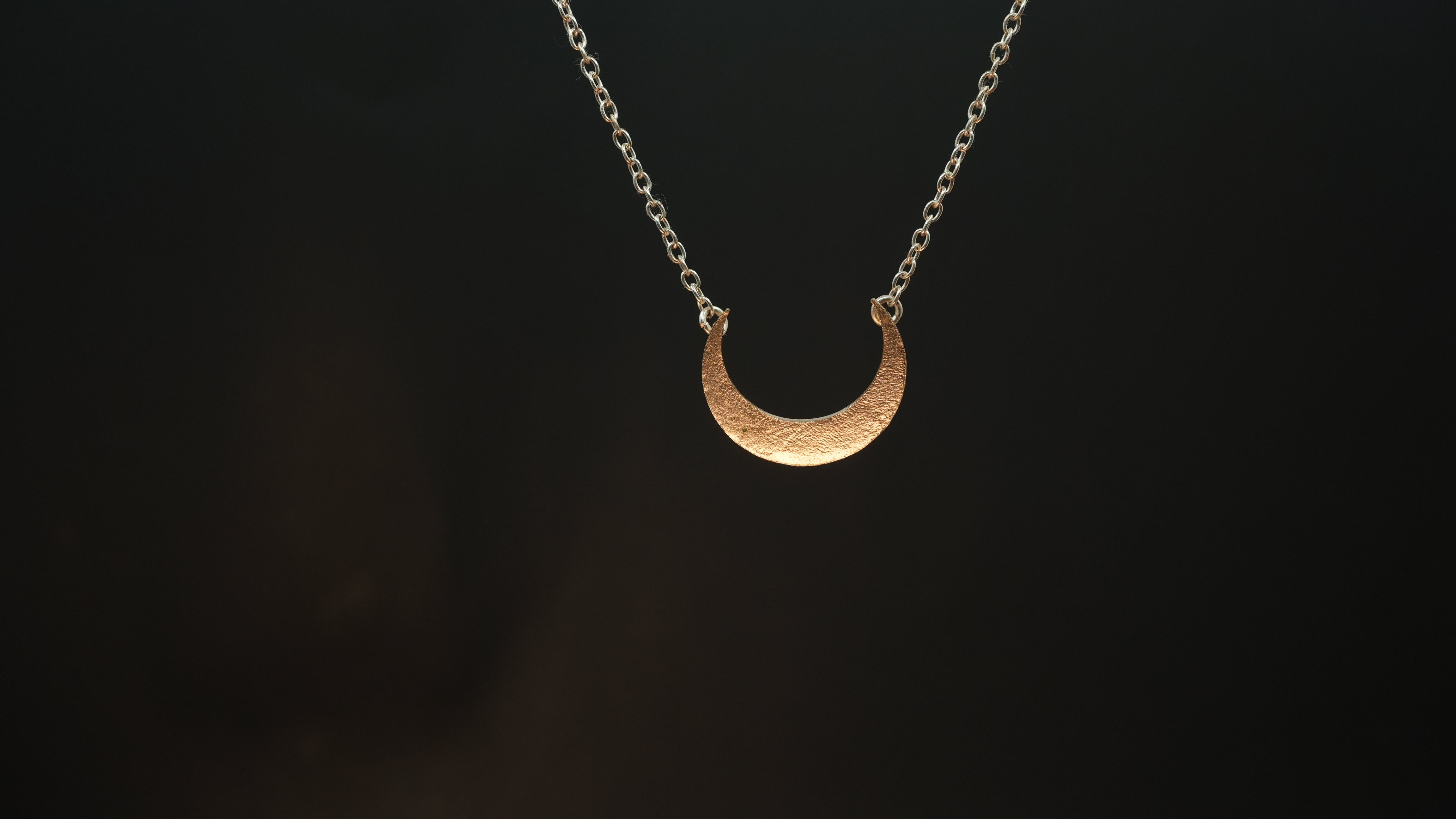 Half moon rosegold