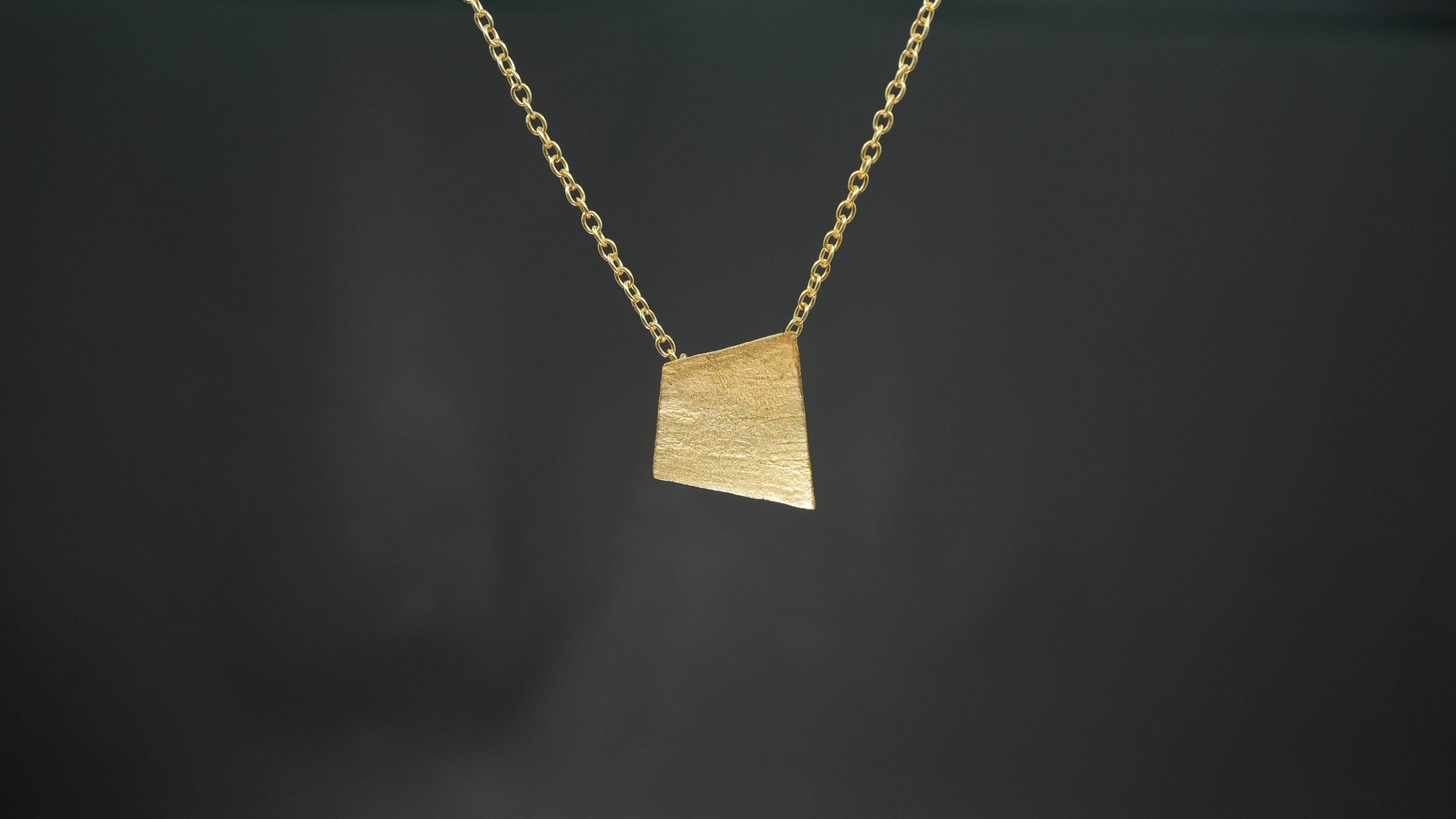 Prism point flat gold