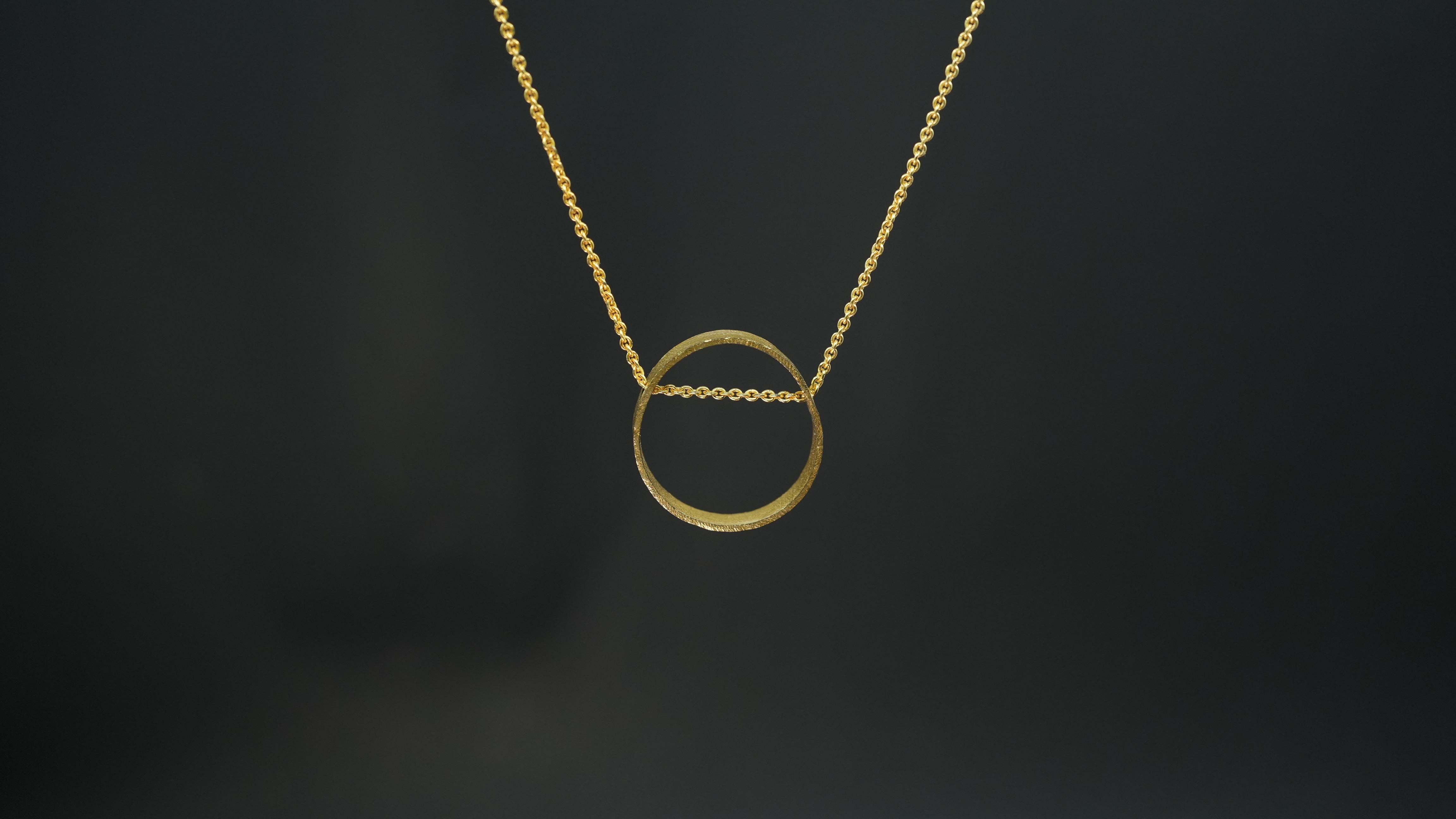 Circle coin hallow gold