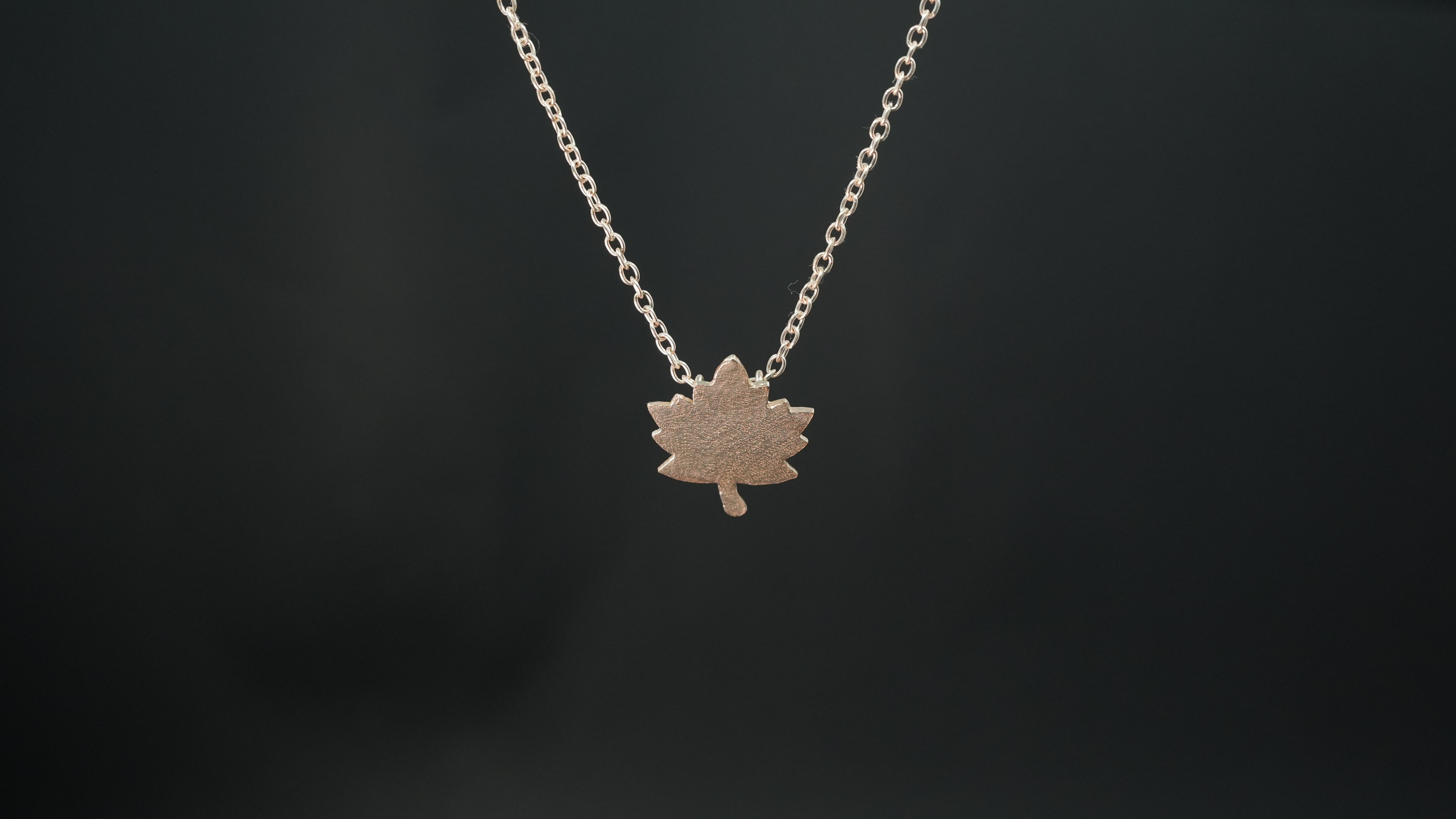 Maple leaf flat Rose gold