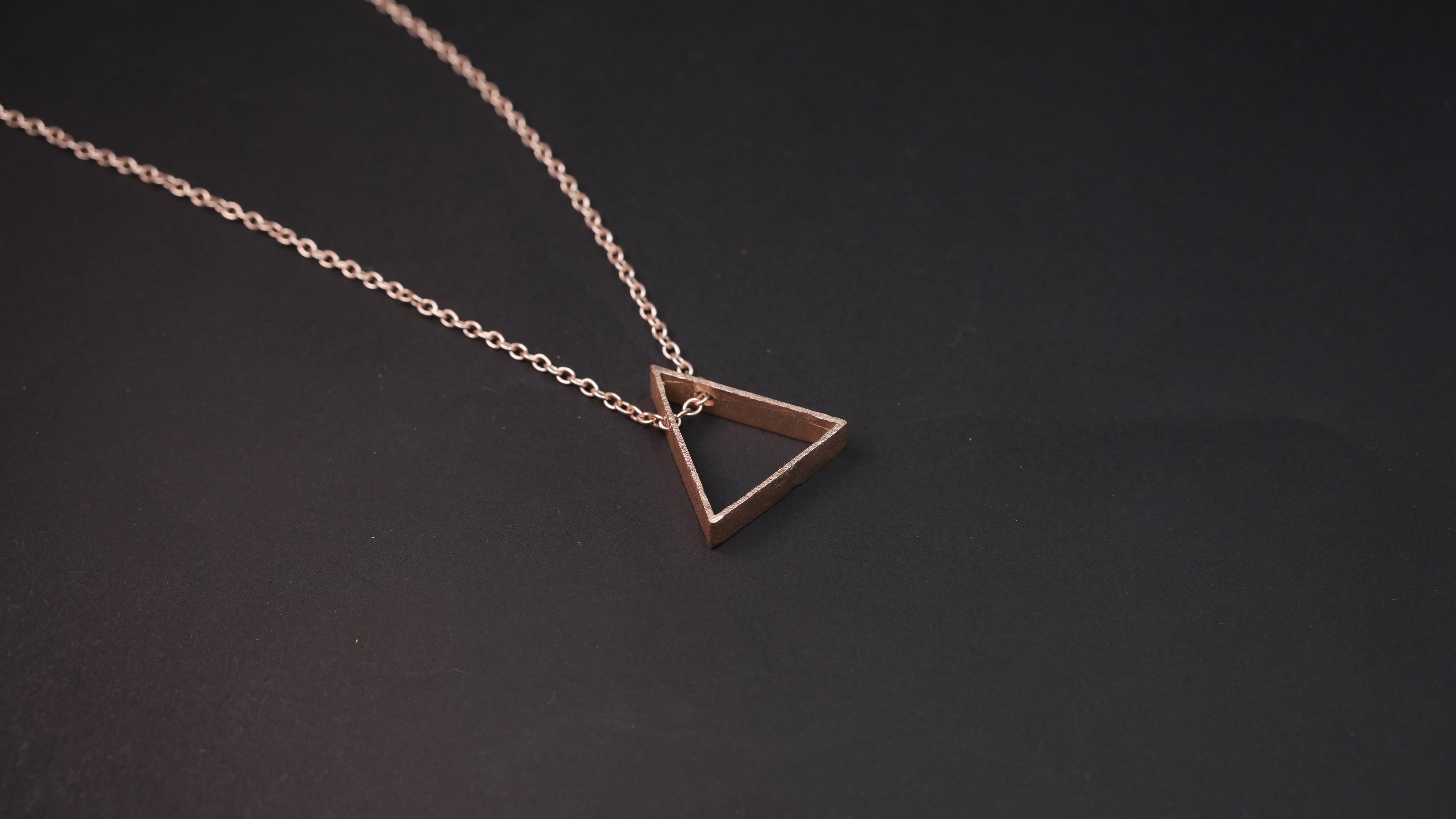 Triangle Hallow Rosegold