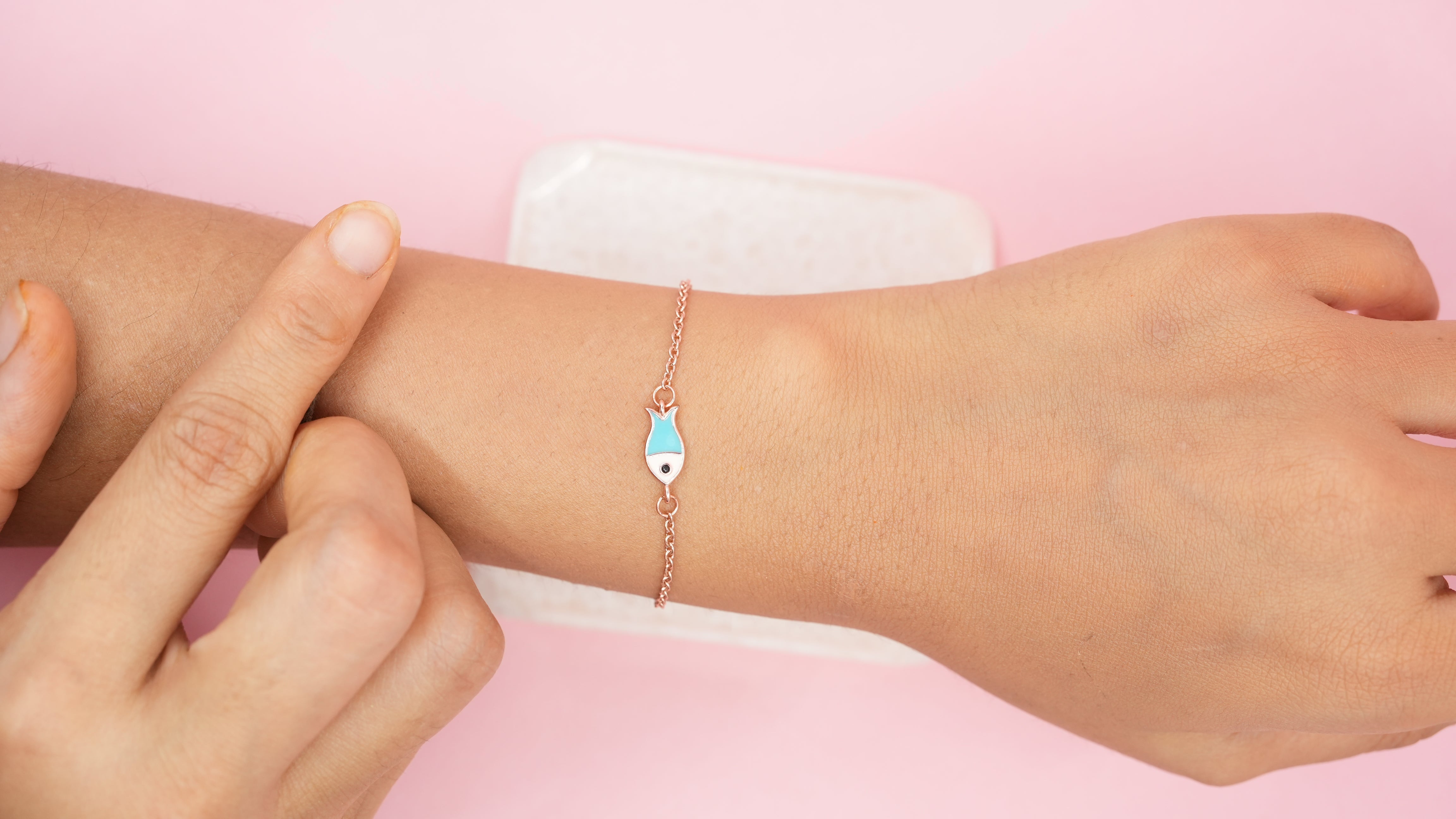 Rose gold glimmer fish