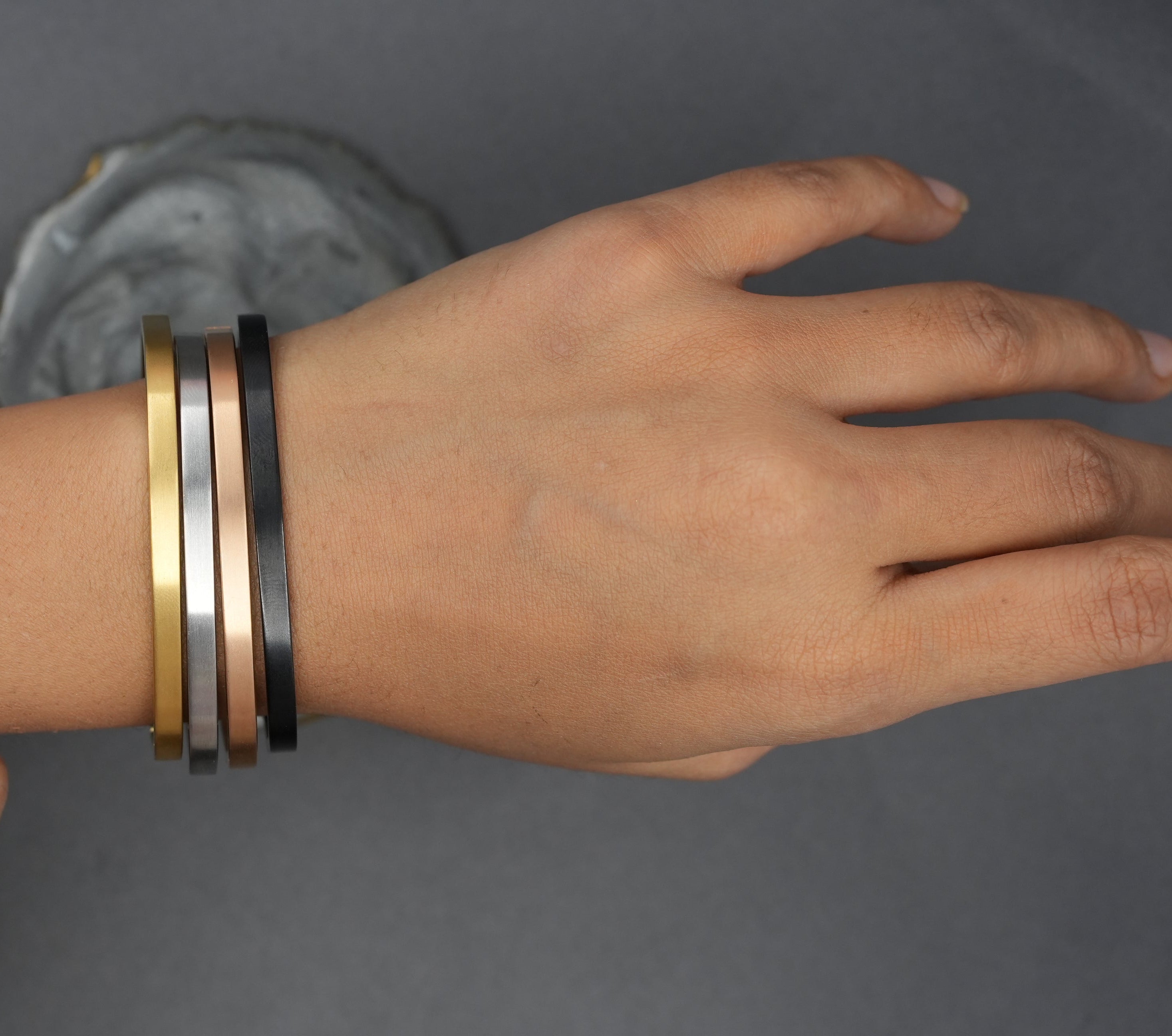Matte  square thin black (small)