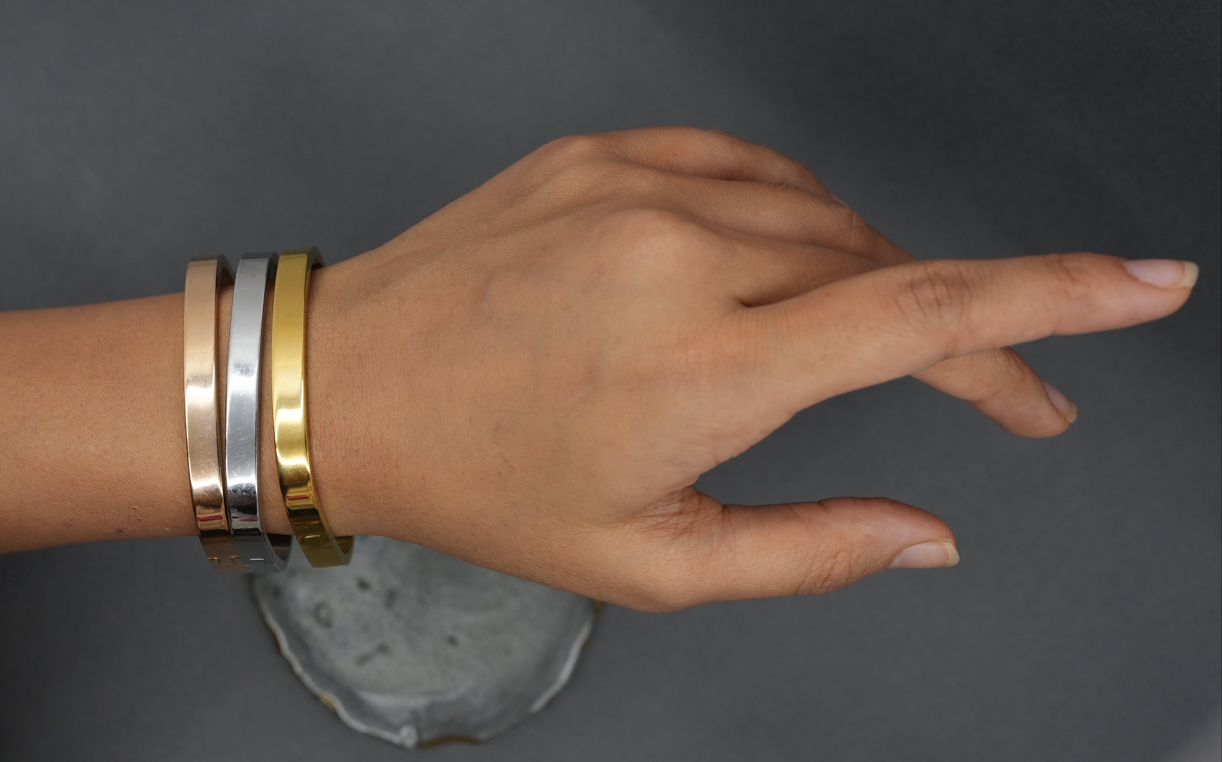 Glossy Gold Bold Sqaure (big)