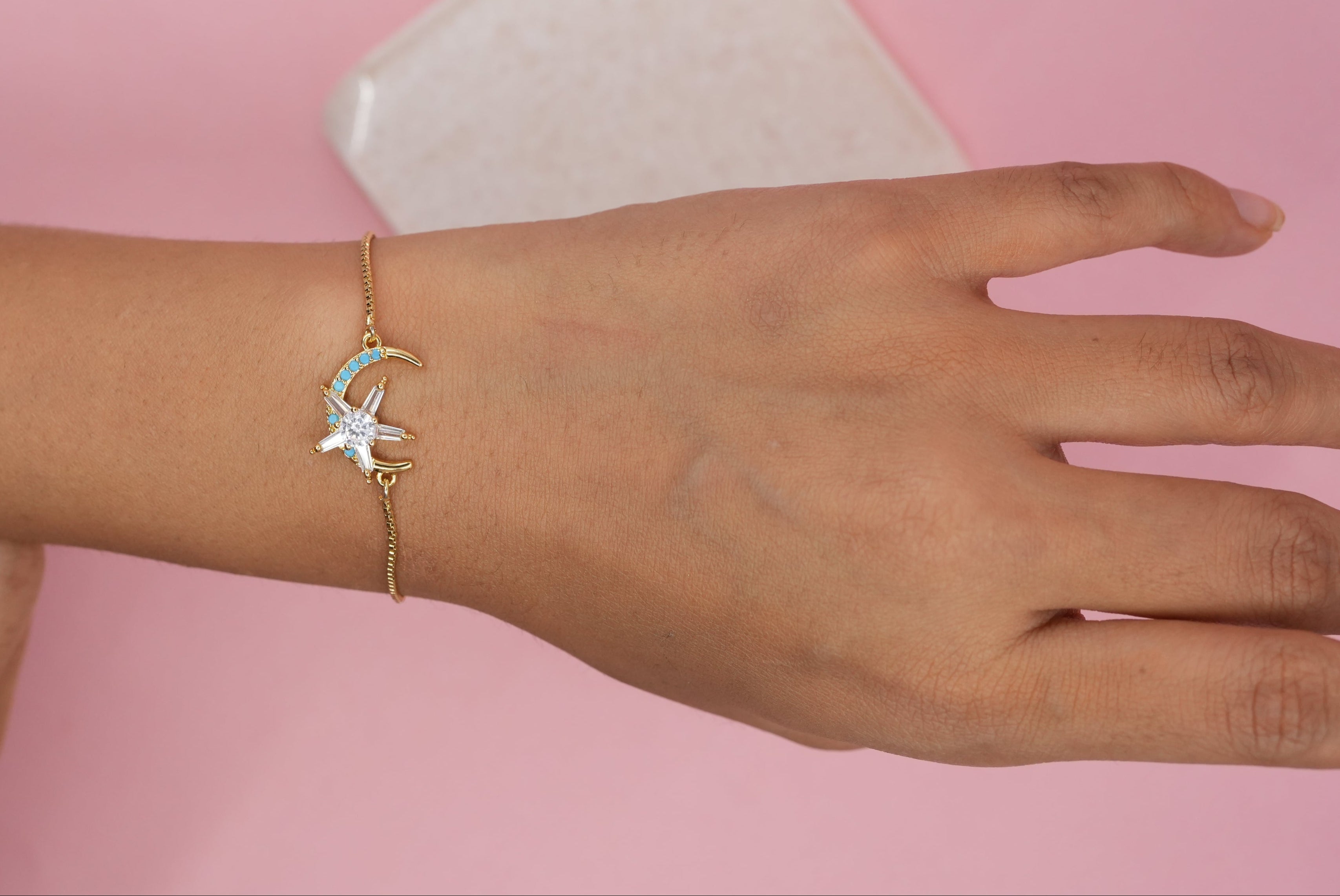 Moonstone gaze Gold
