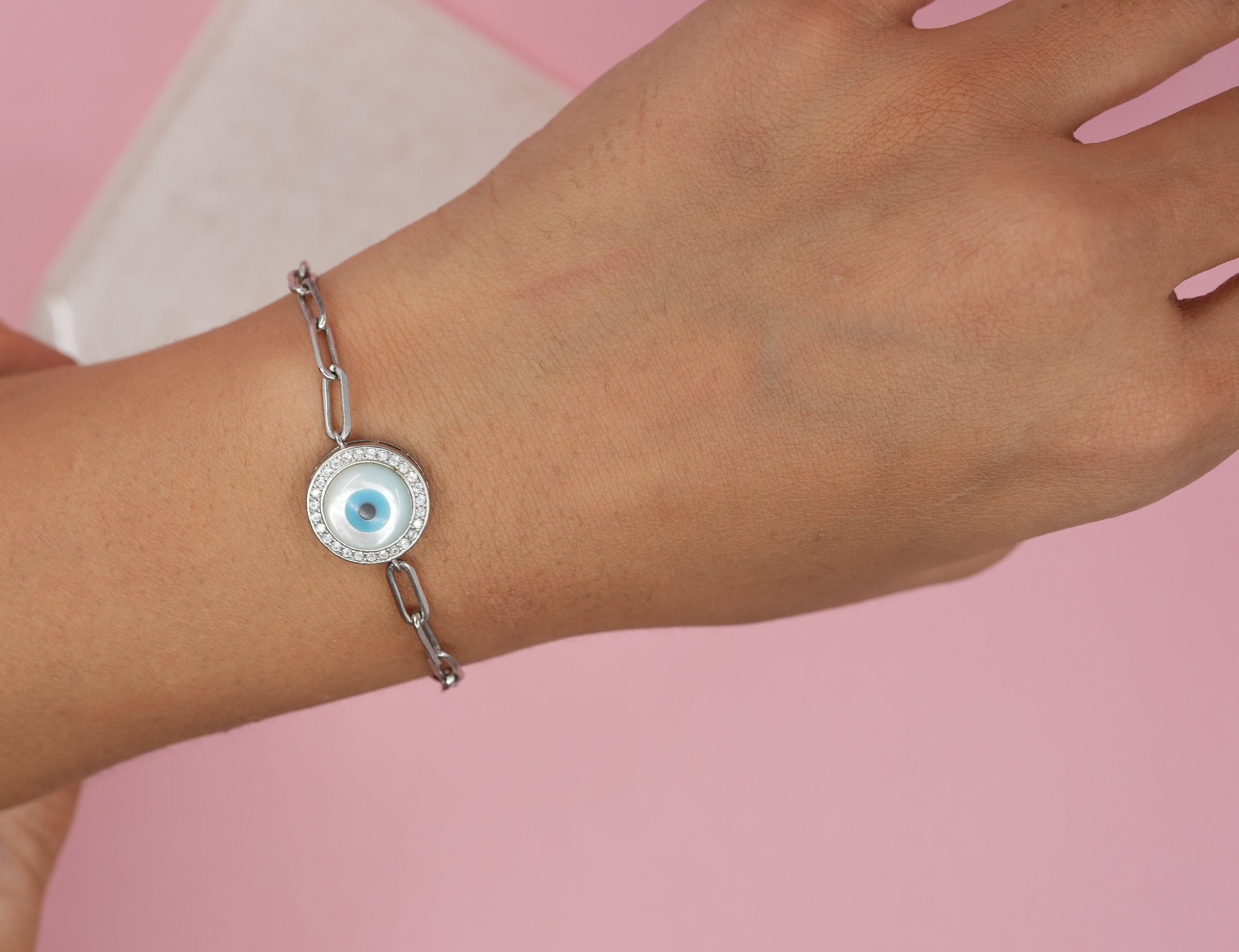 Linked evil eye