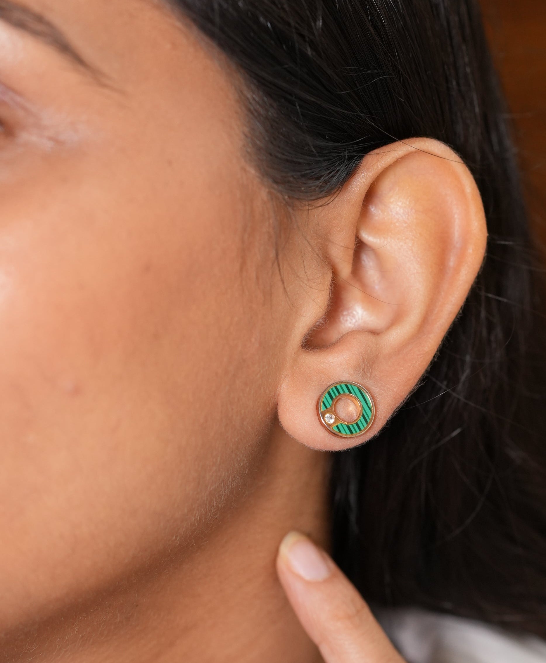 Green gem circle