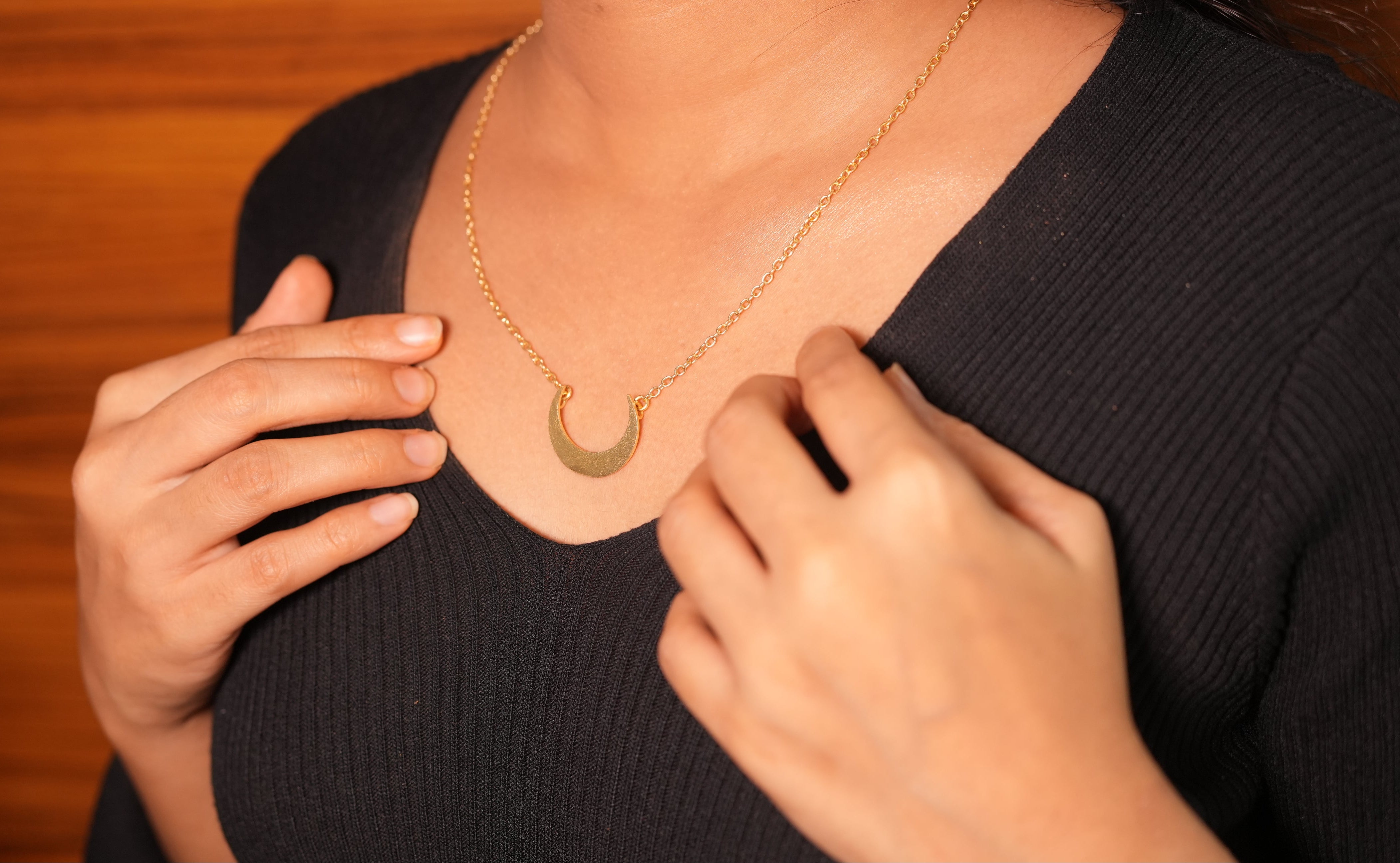 Half moon flat gold