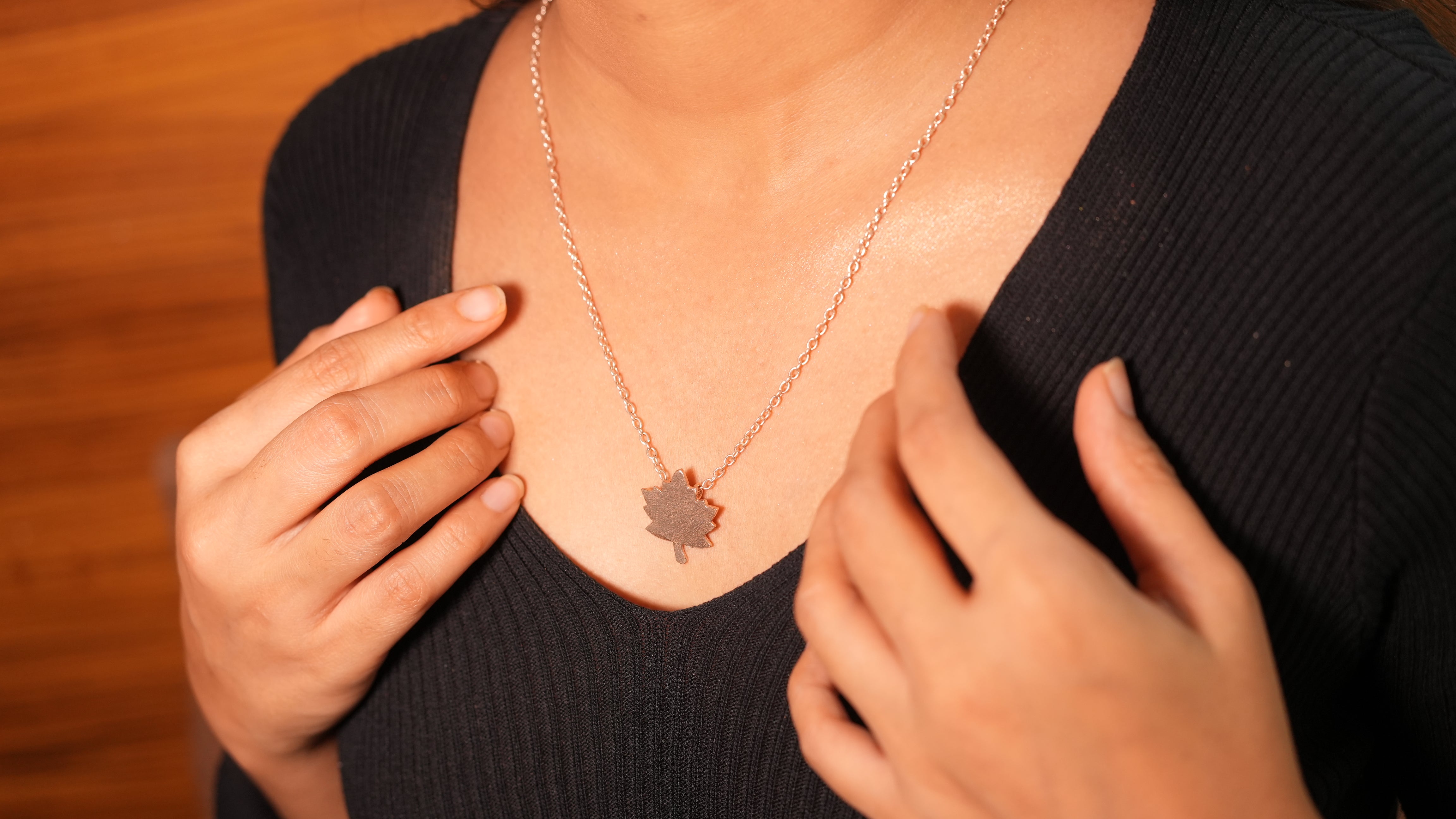 Maple leaf flat Rose gold