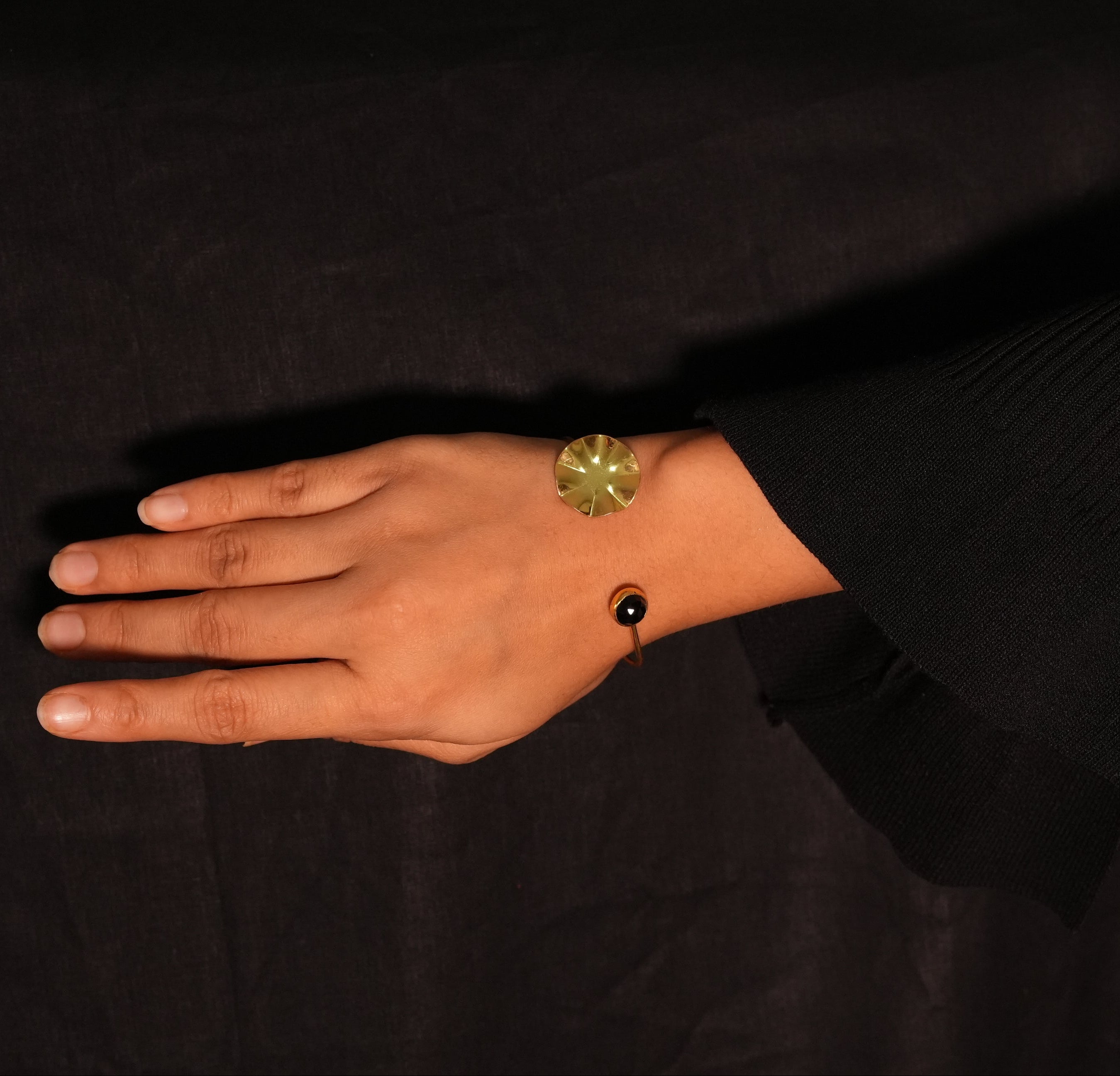 Astra cuff