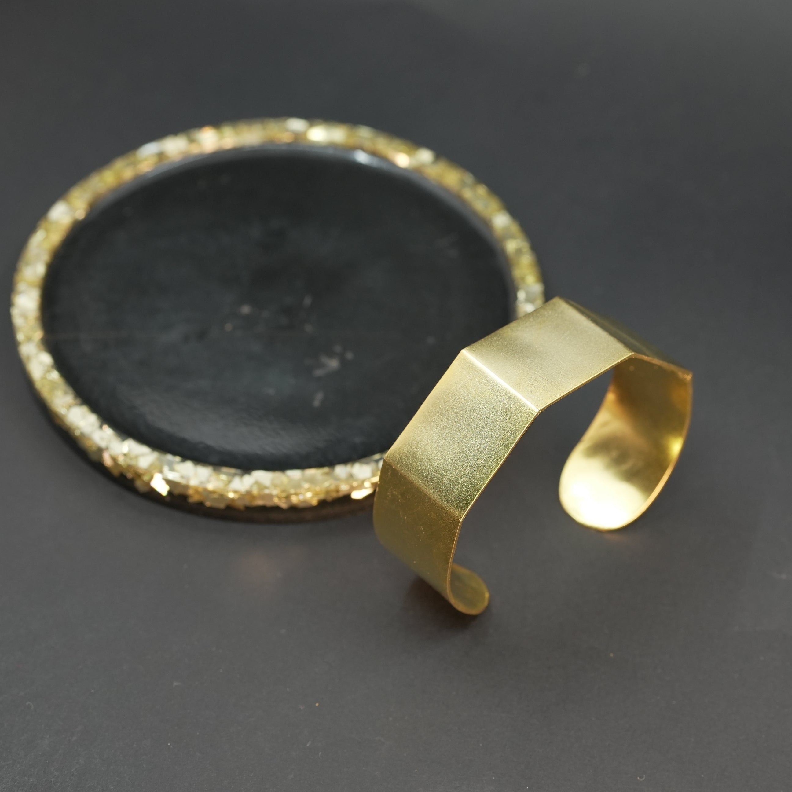 Gold Horizon Cuff Flat