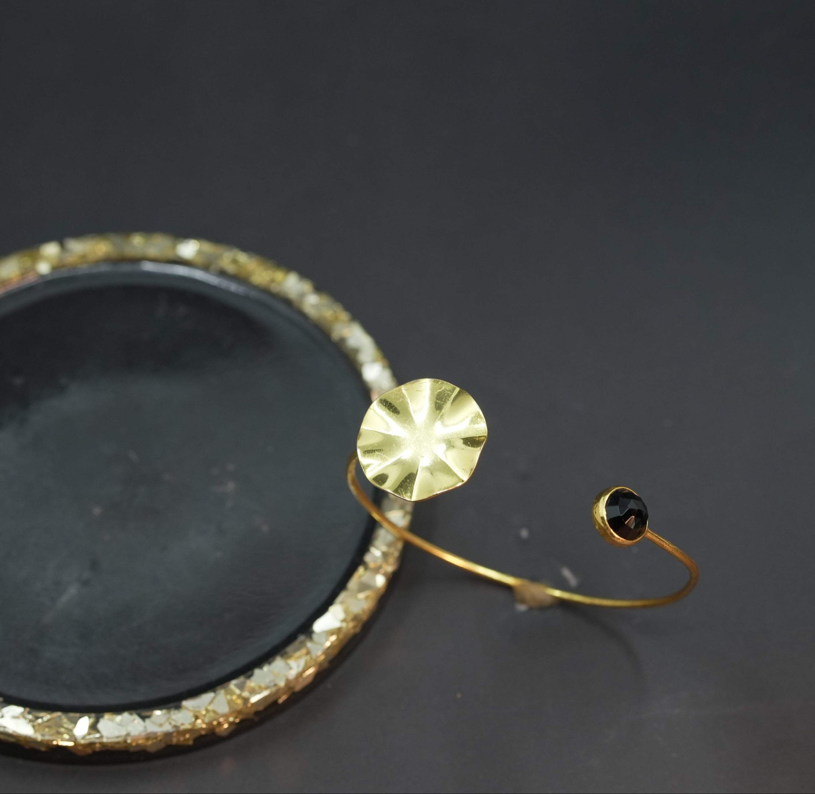 Astra cuff