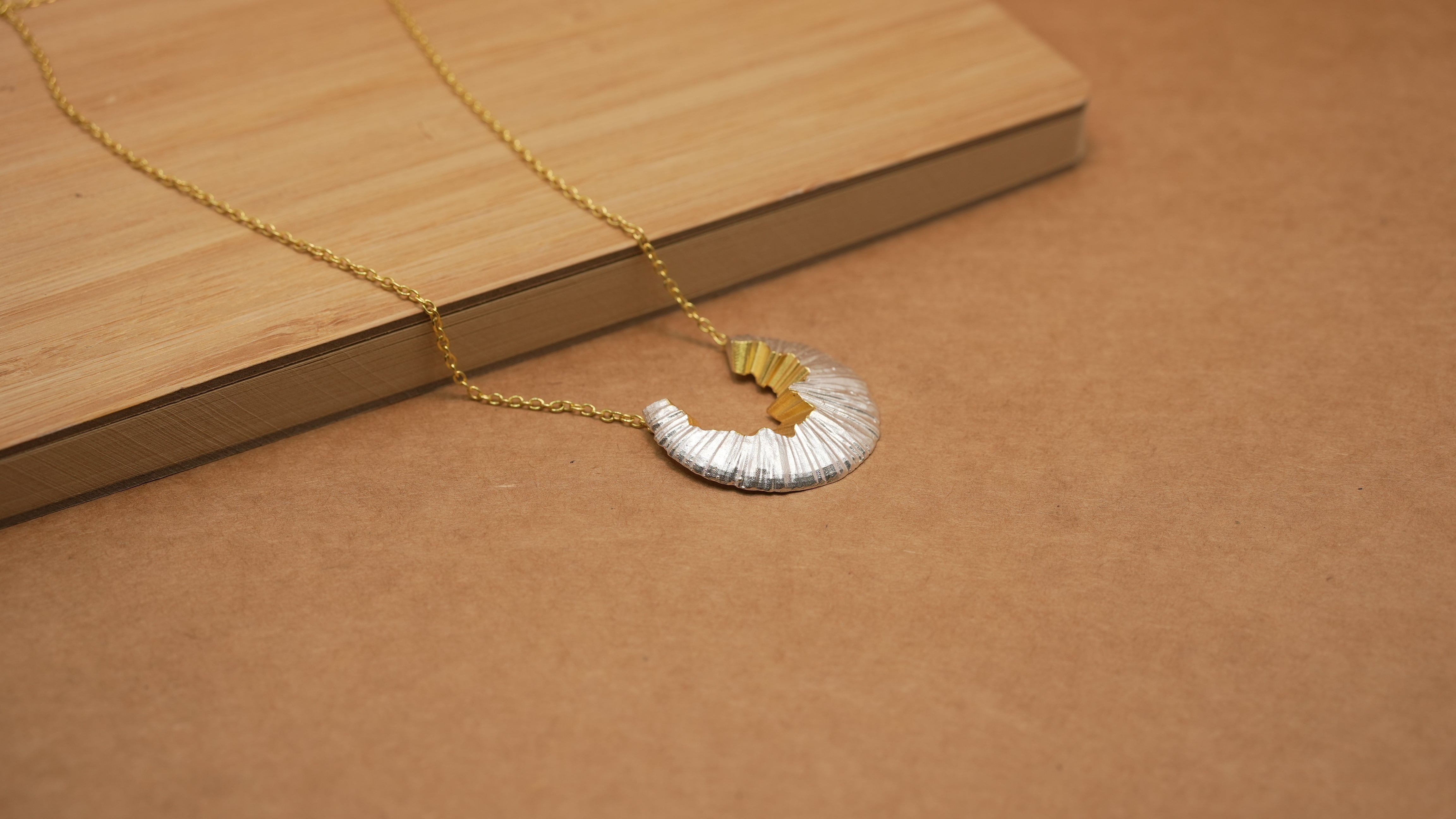 Dual shaved silver necklace