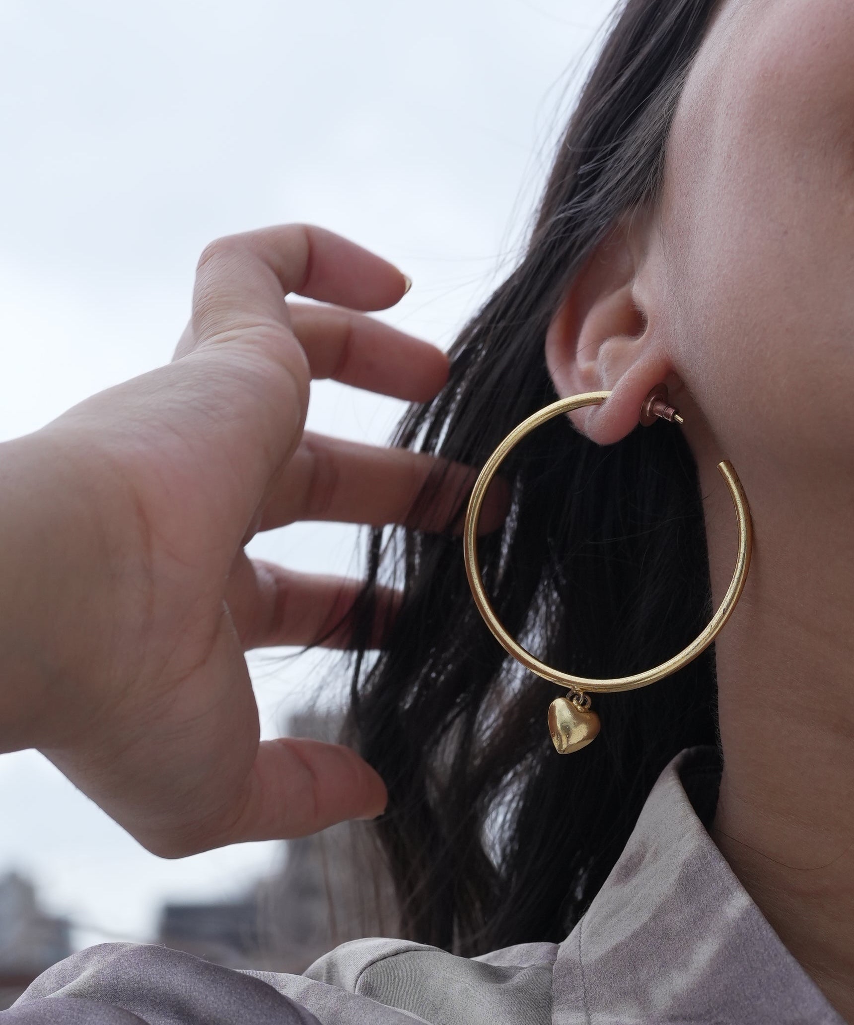 Golden nexus hoop