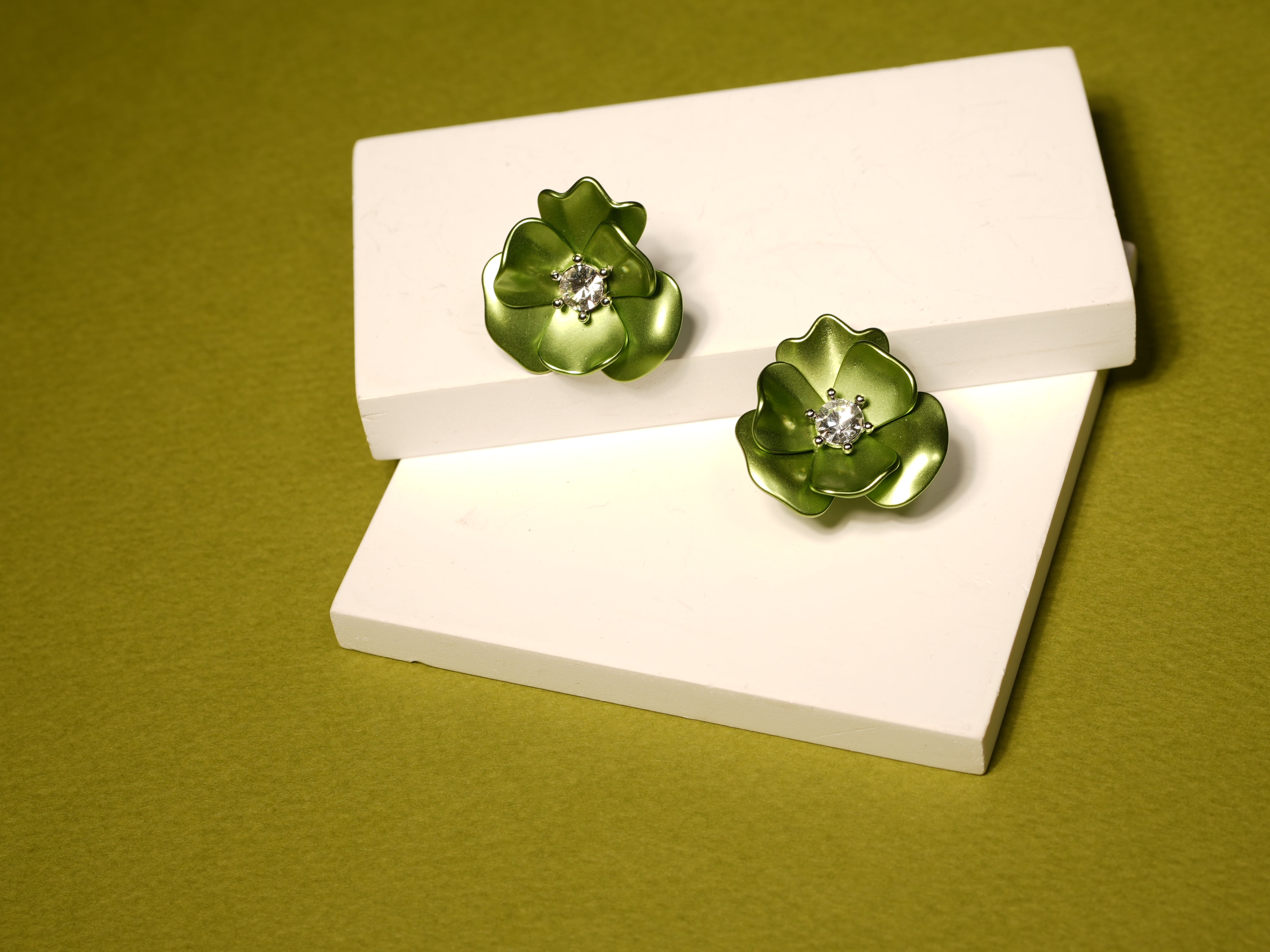 Velvet Olive Bloom