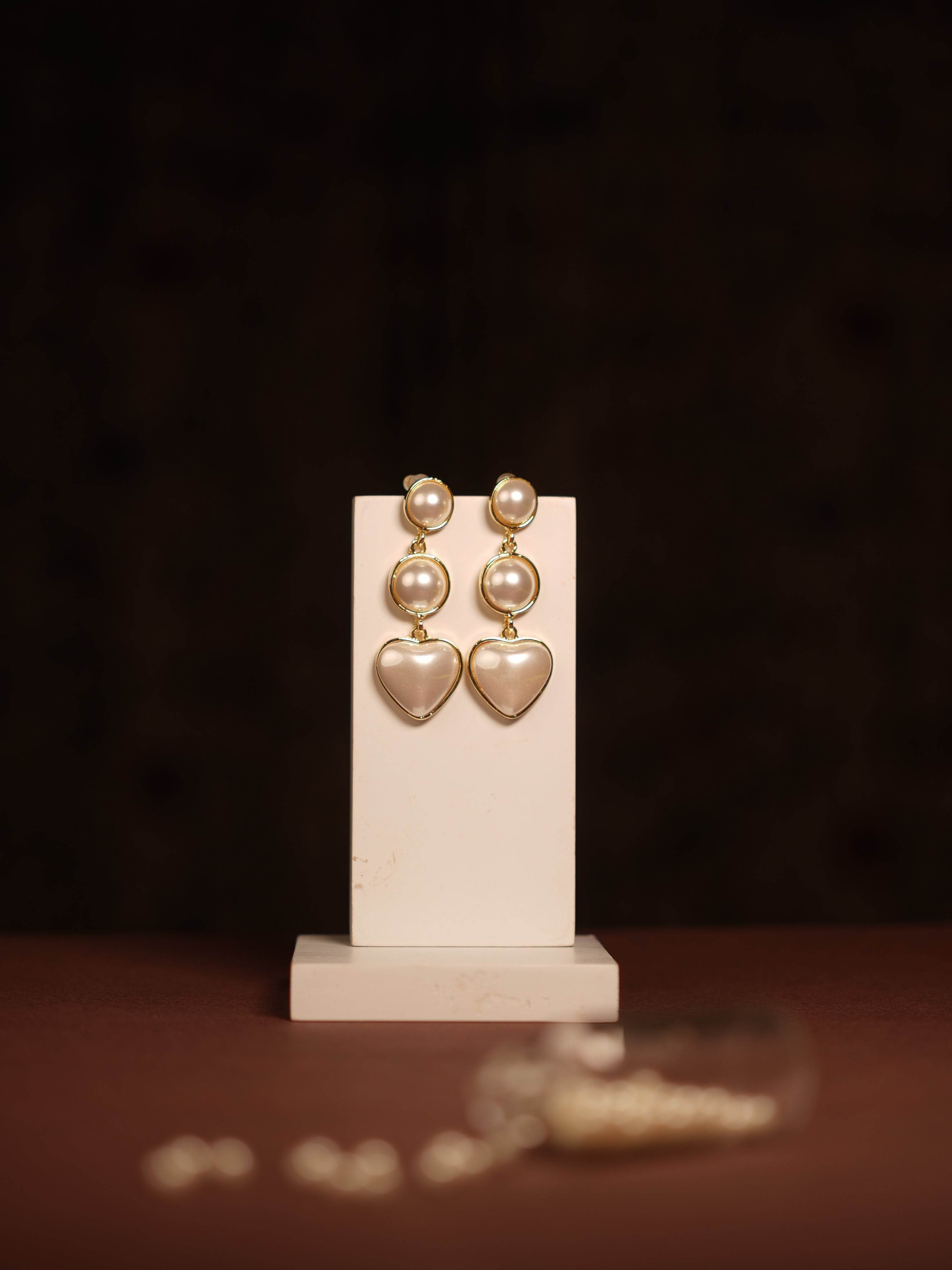 Lustre heart drop