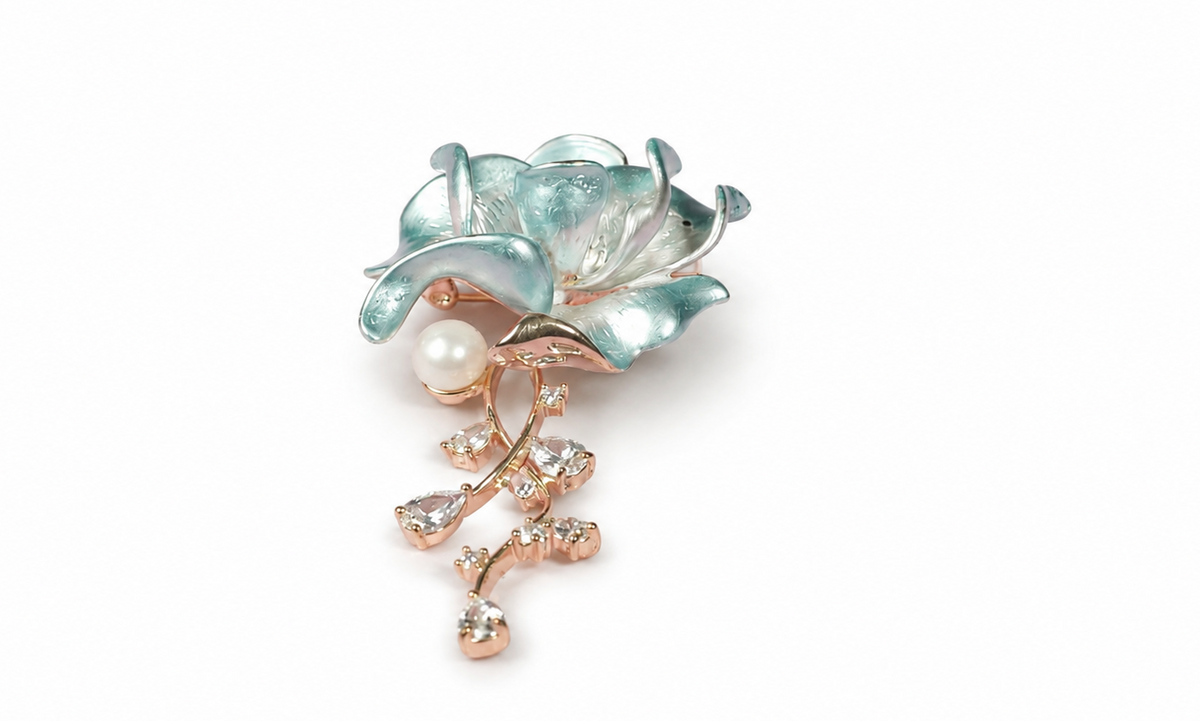 Elegant Floral Design Decorative Brooch Pin