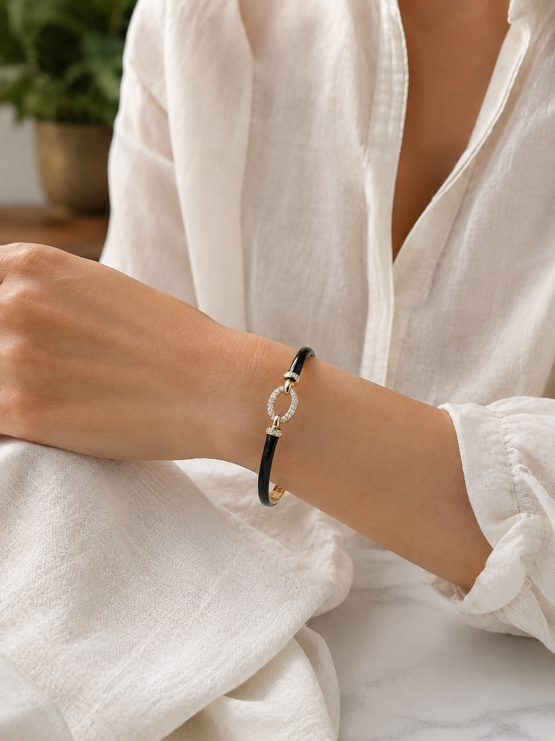 Black Oval Sparkle Bracelet